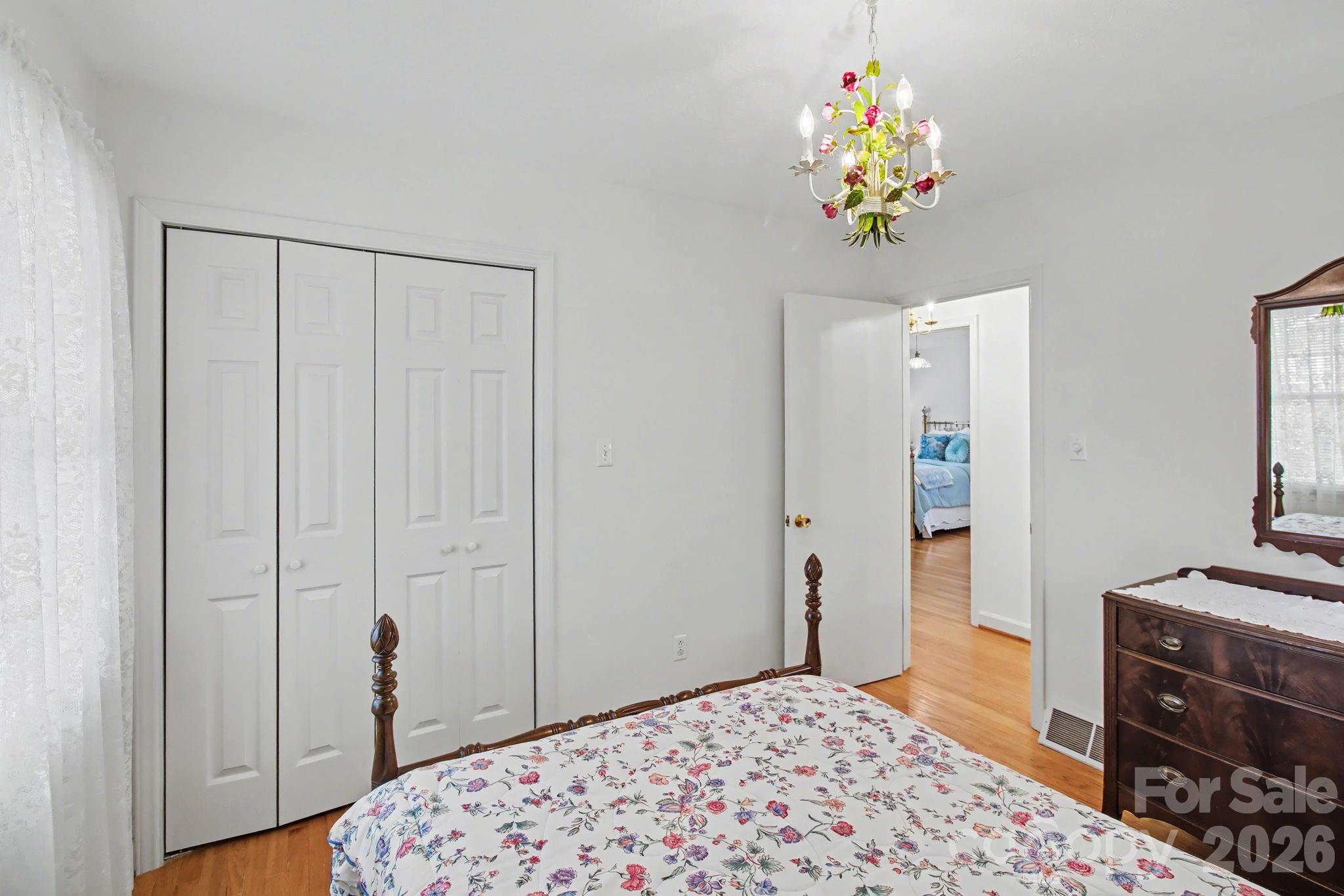 24 Church Street — Weaverville