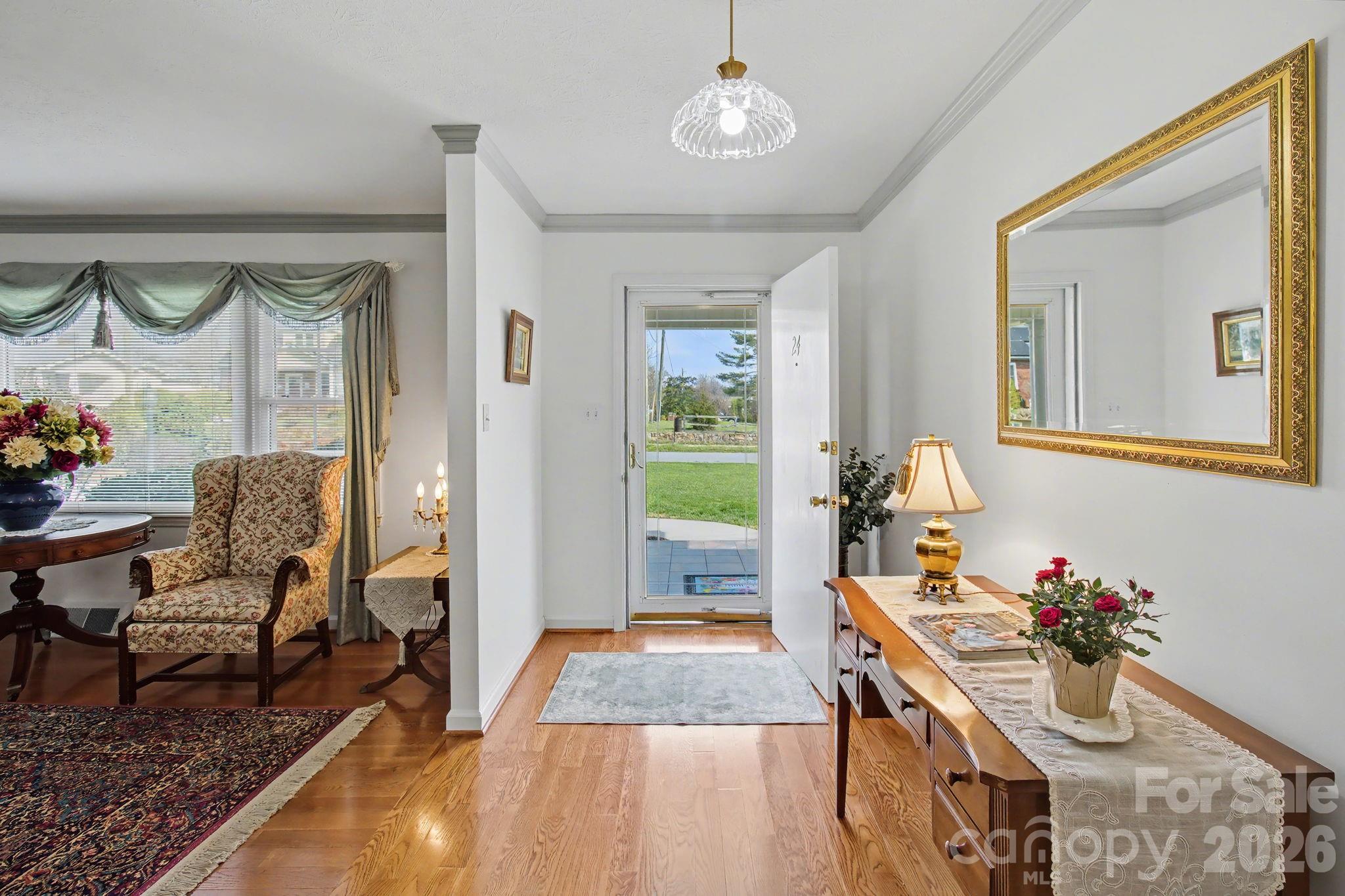 24 Church Street — Weaverville