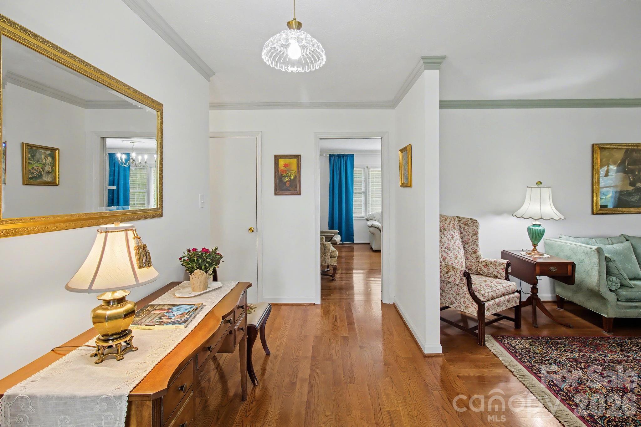 24 Church Street — Weaverville
