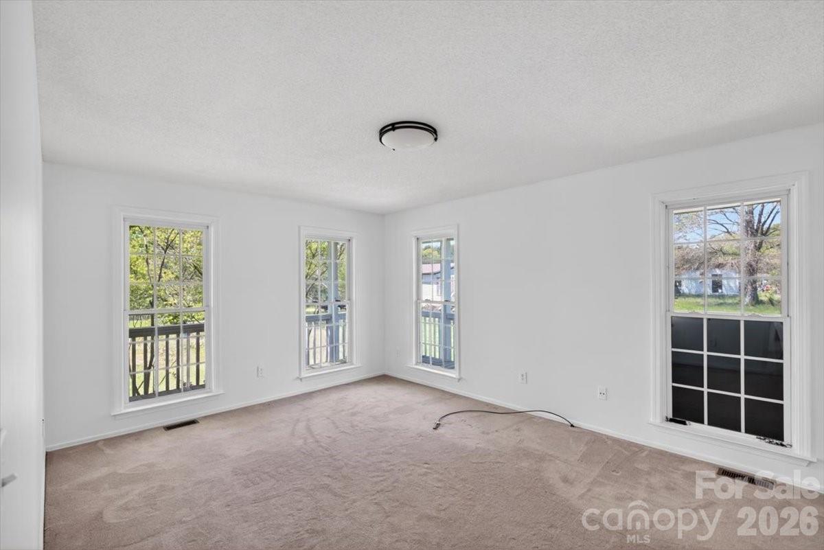 2976 / 2980 Propst Road — Clover