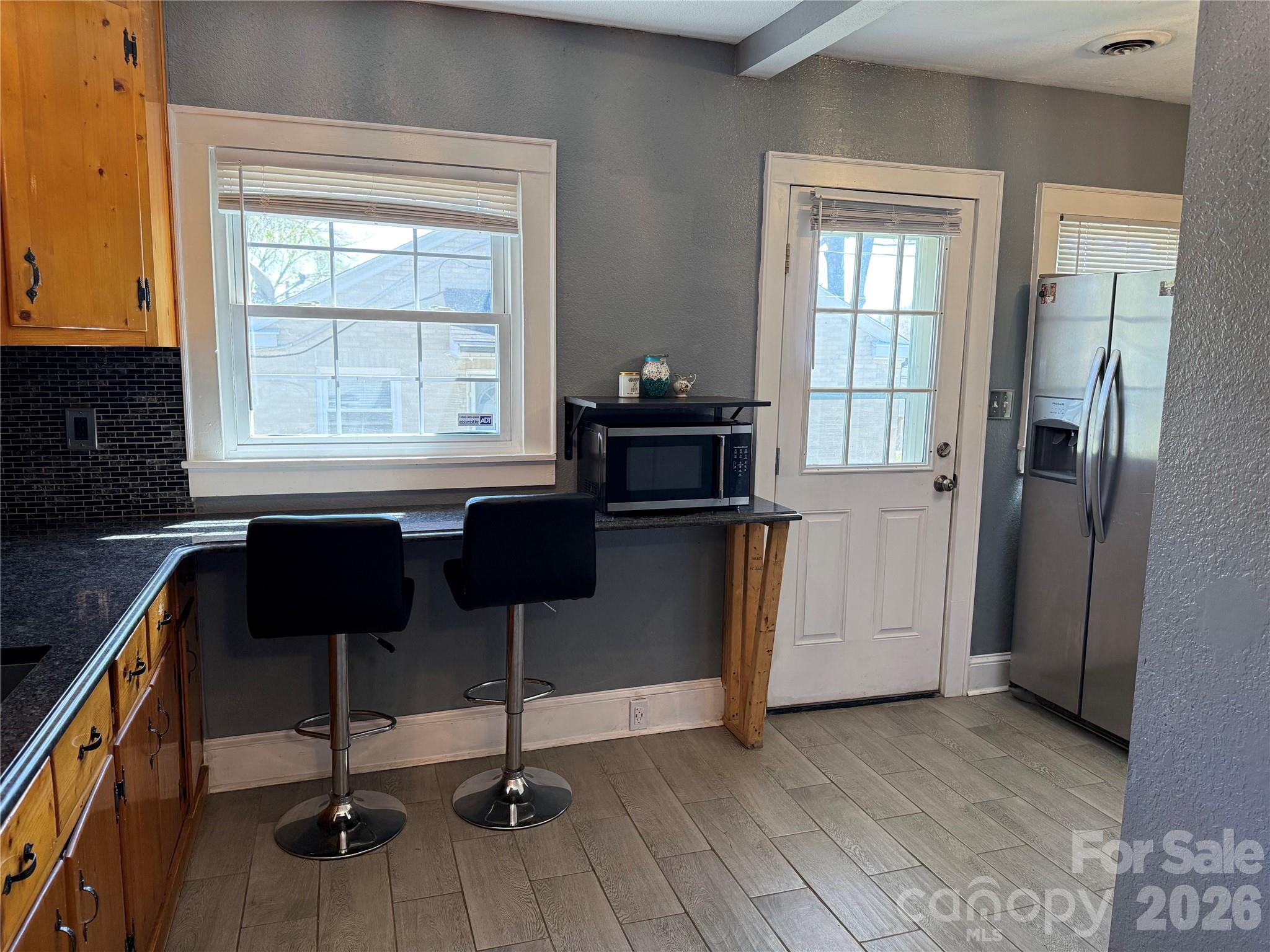 316 Sharon Avenue NW — Lenoir