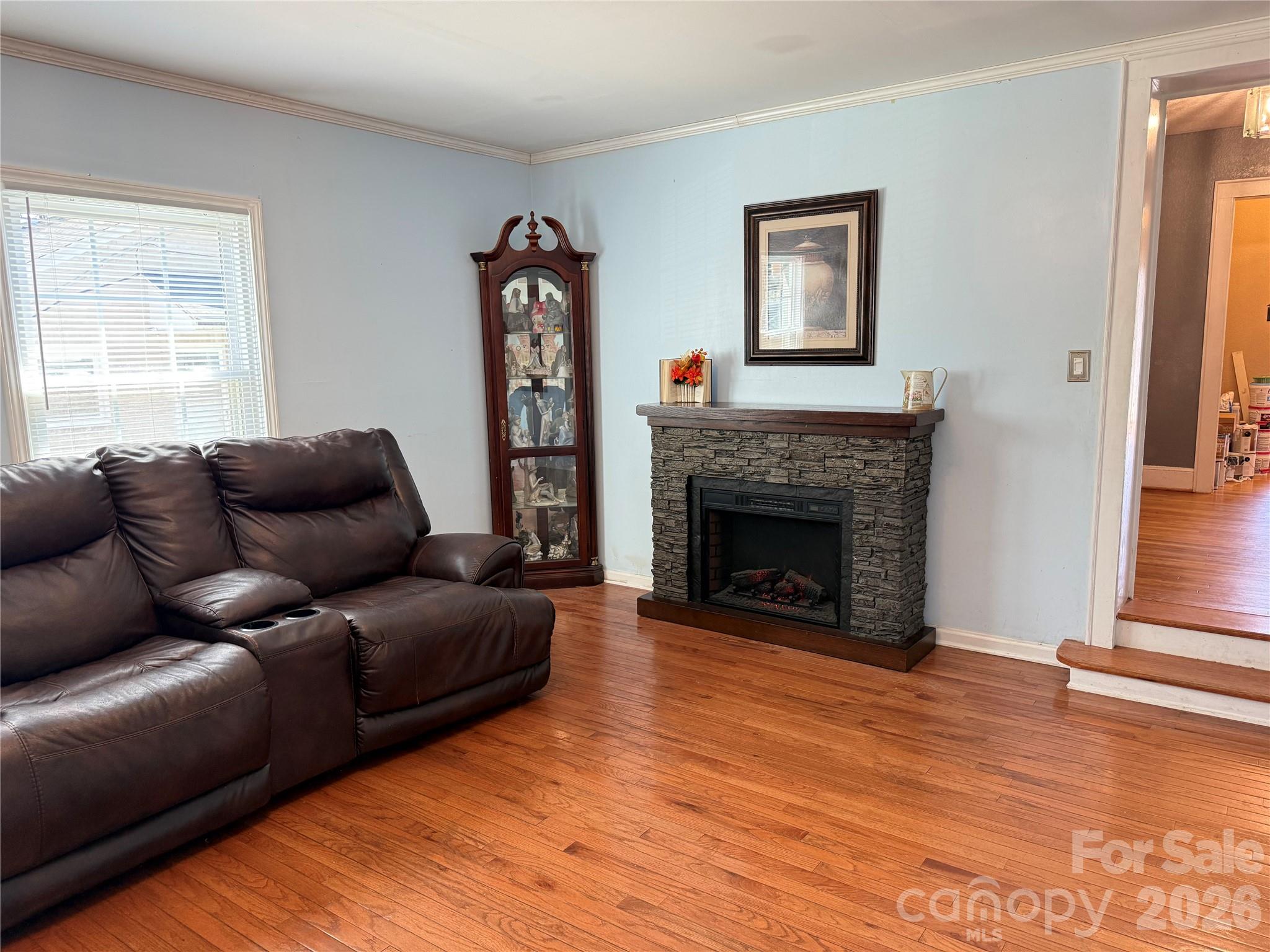 316 Sharon Avenue NW — Lenoir
