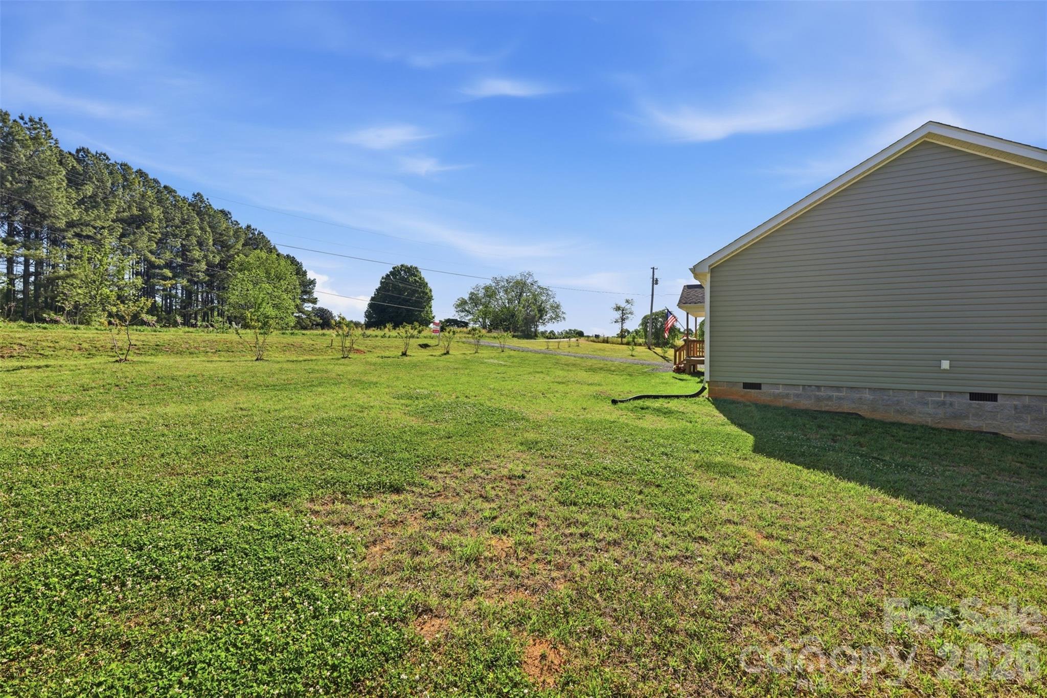 6591 George Hildebran School Road — Hickory
