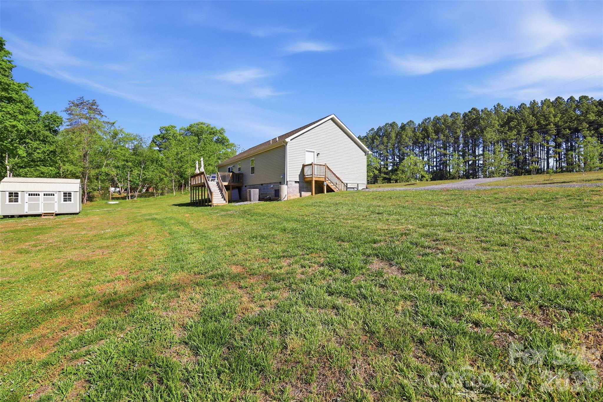6591 George Hildebran School Road — Hickory