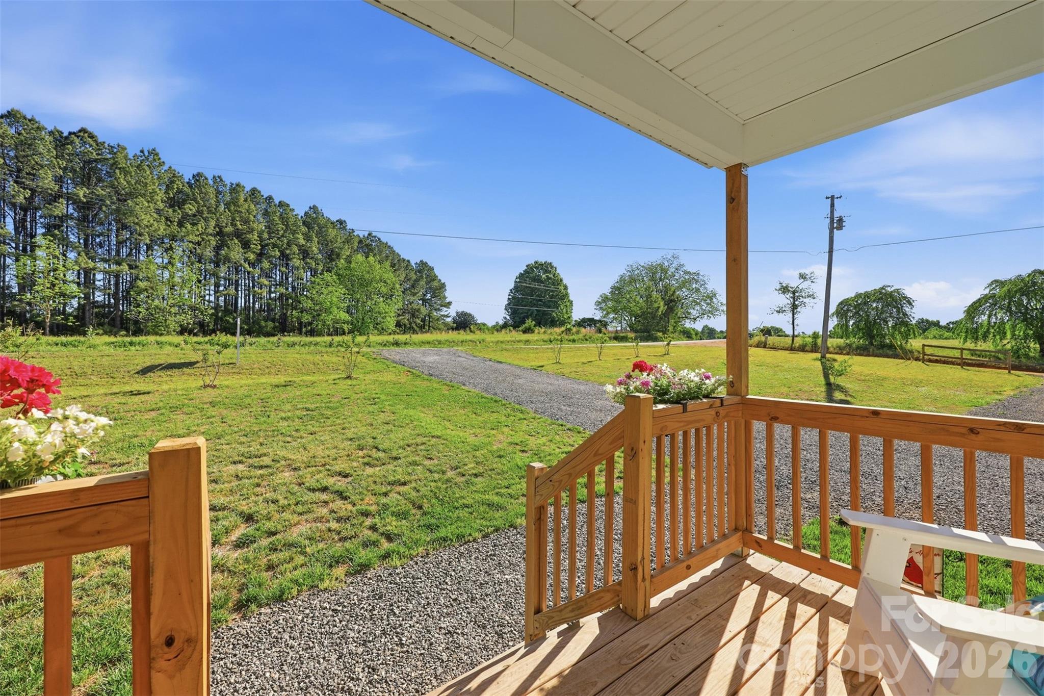 6591 George Hildebran School Road — Hickory