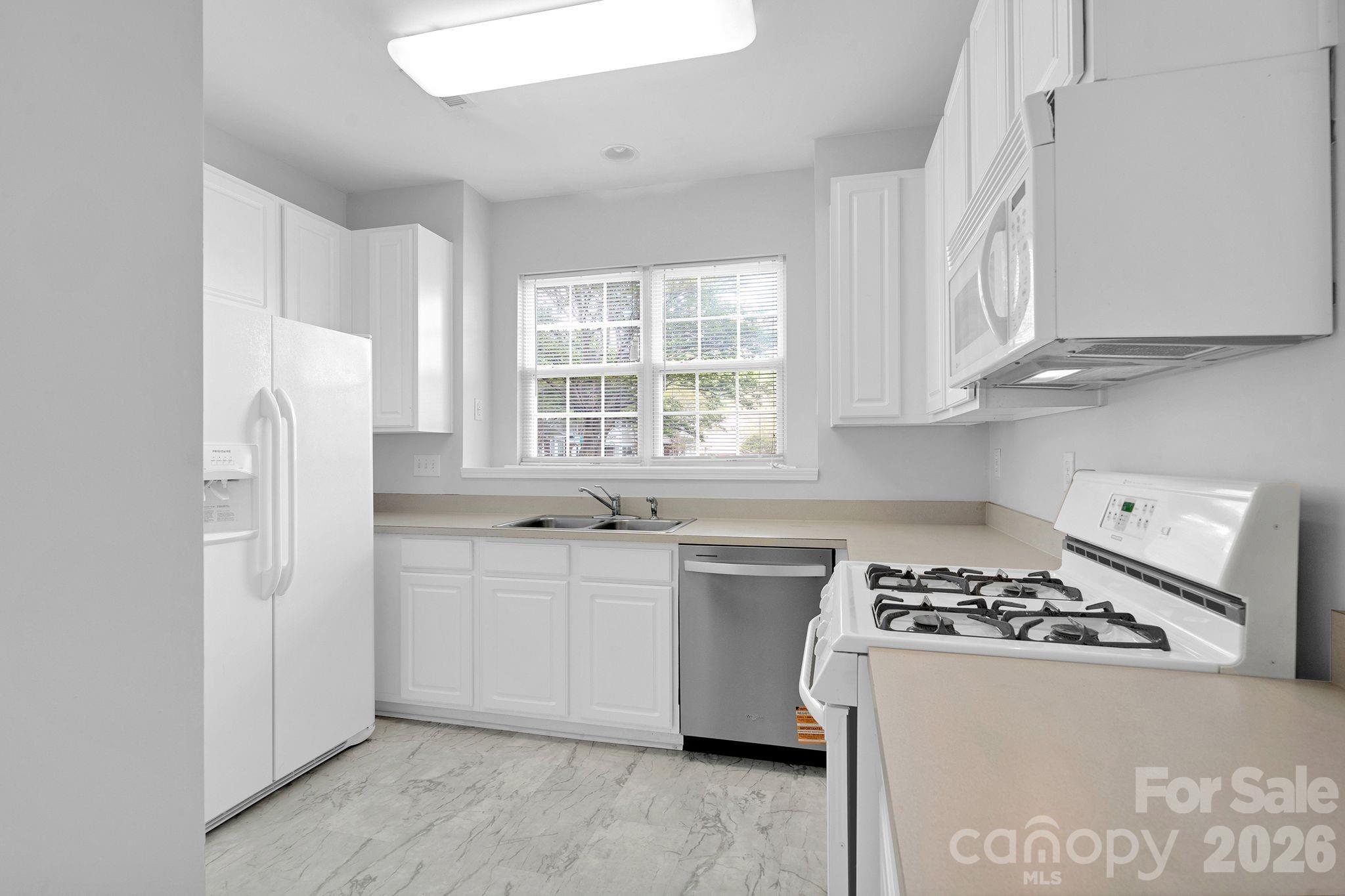 4966 Sunset Ridge Court — Charlotte