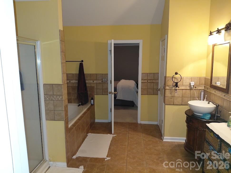 10357 Montrose Drive NW — Charlotte
