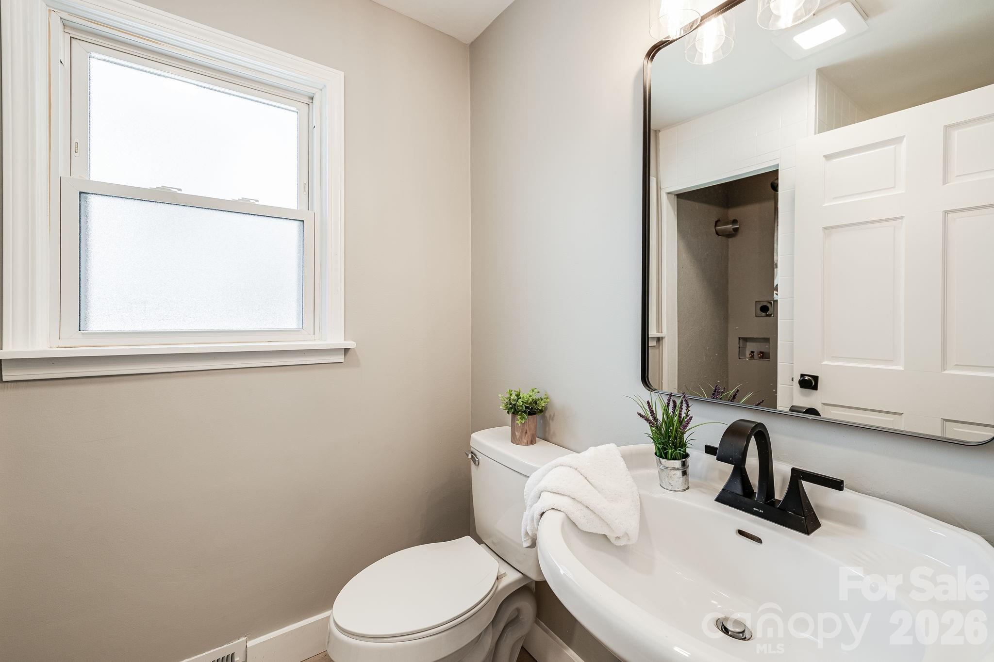 107 Balsam Road — Hendersonville
