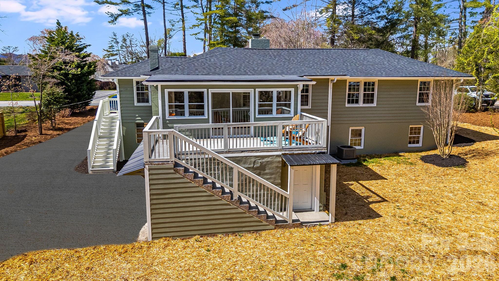 107 Balsam Road — Hendersonville