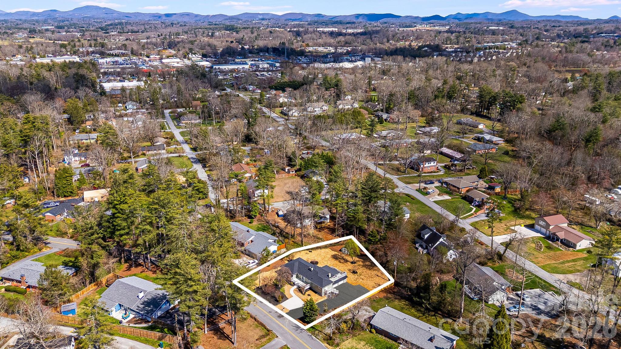 107 Balsam Road — Hendersonville