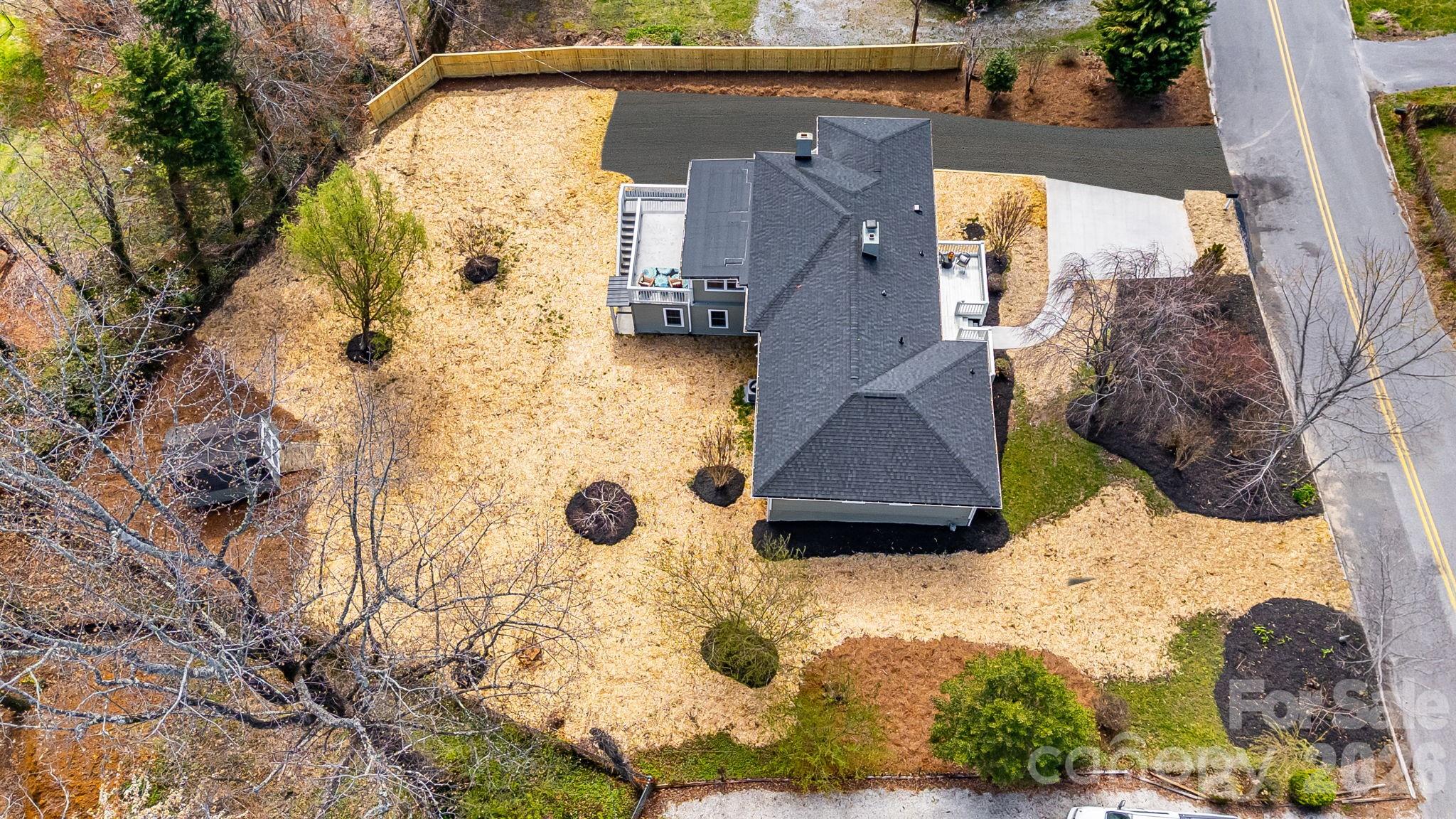 107 Balsam Road — Hendersonville