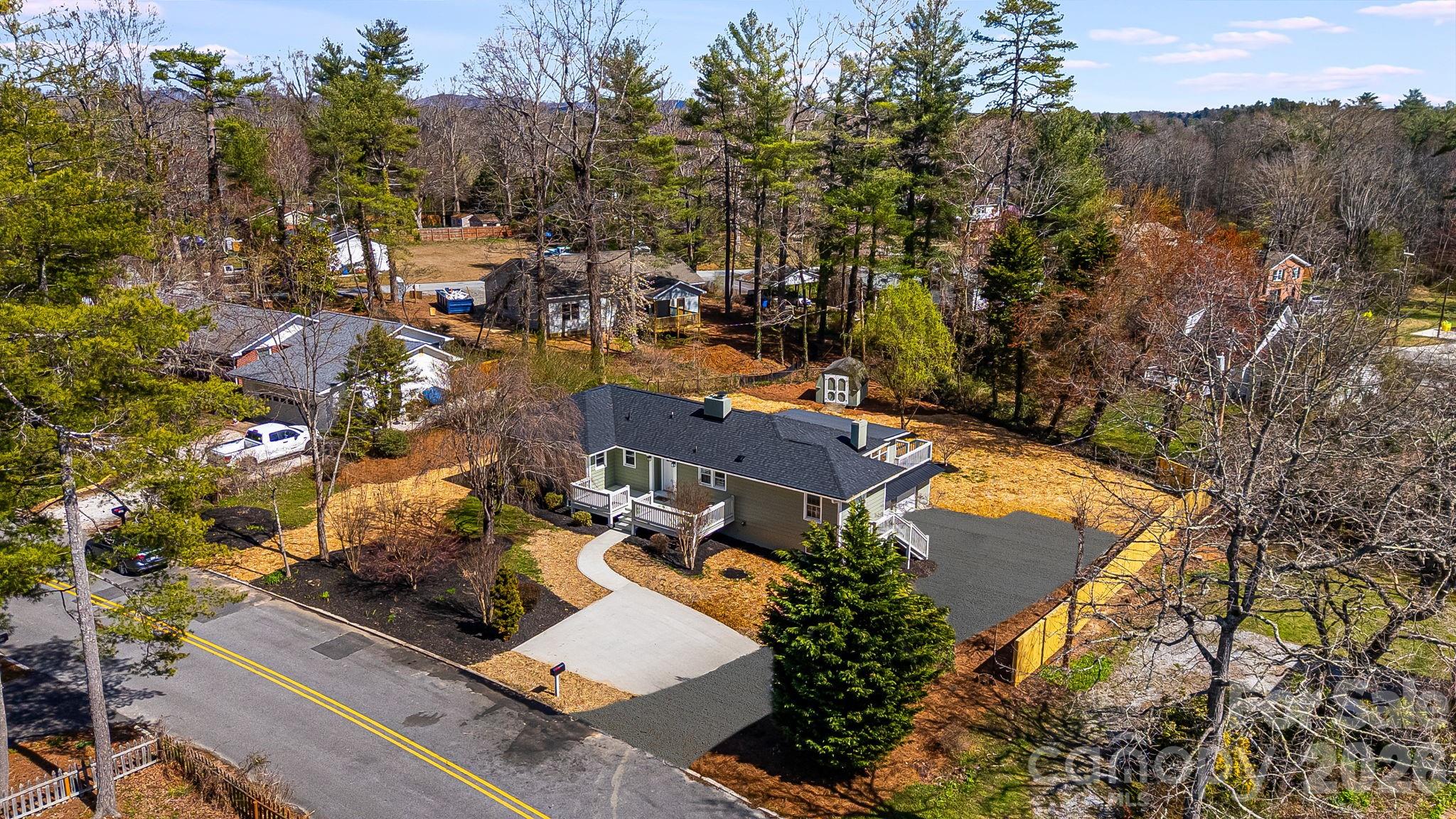 107 Balsam Road — Hendersonville