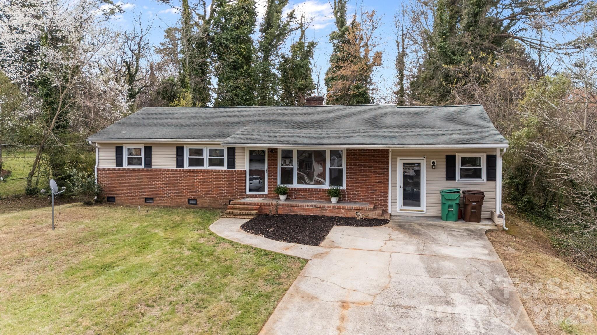 1108 Dartmouth Avenue — High Point