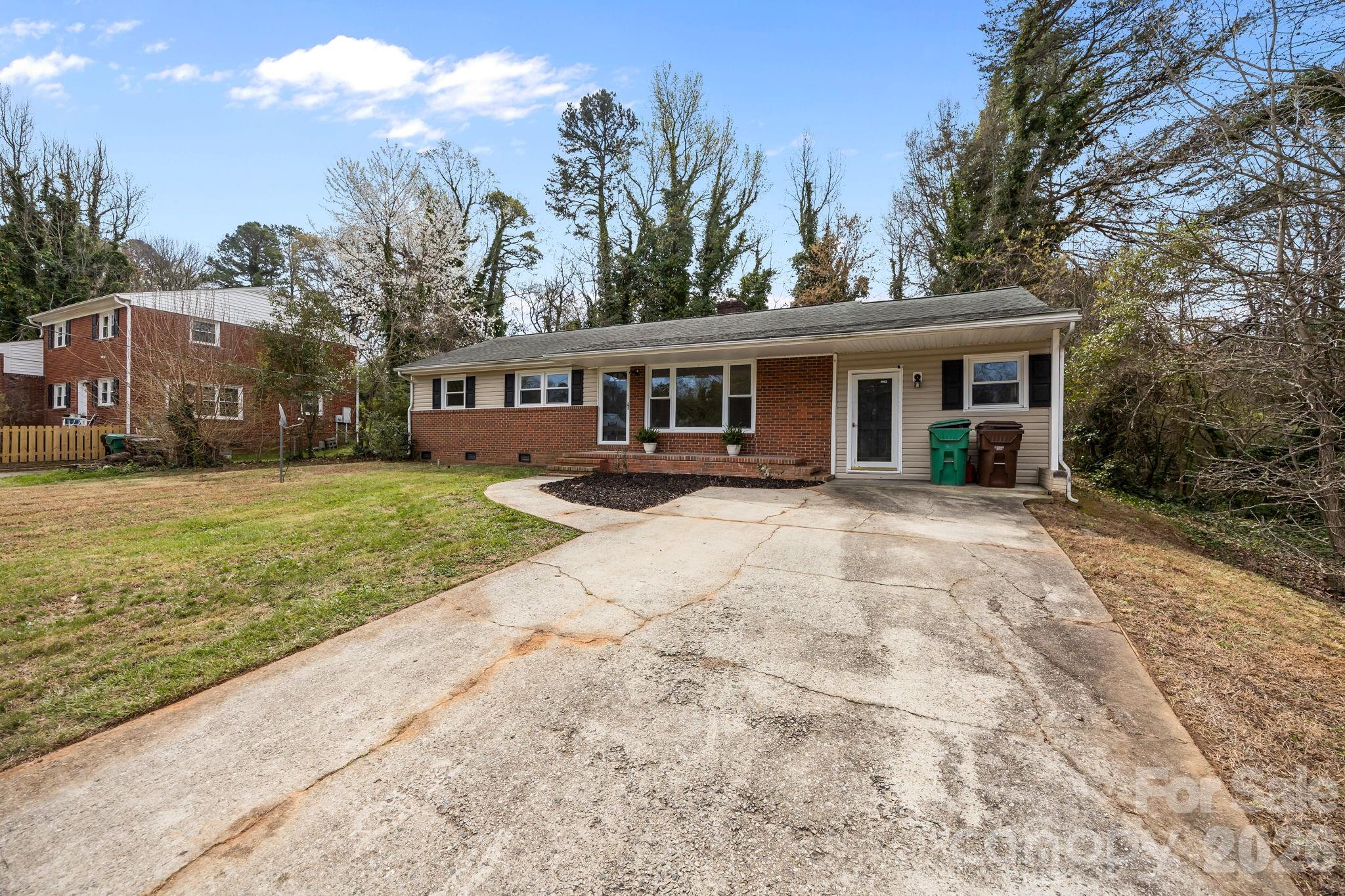 1108 Dartmouth Avenue — High Point