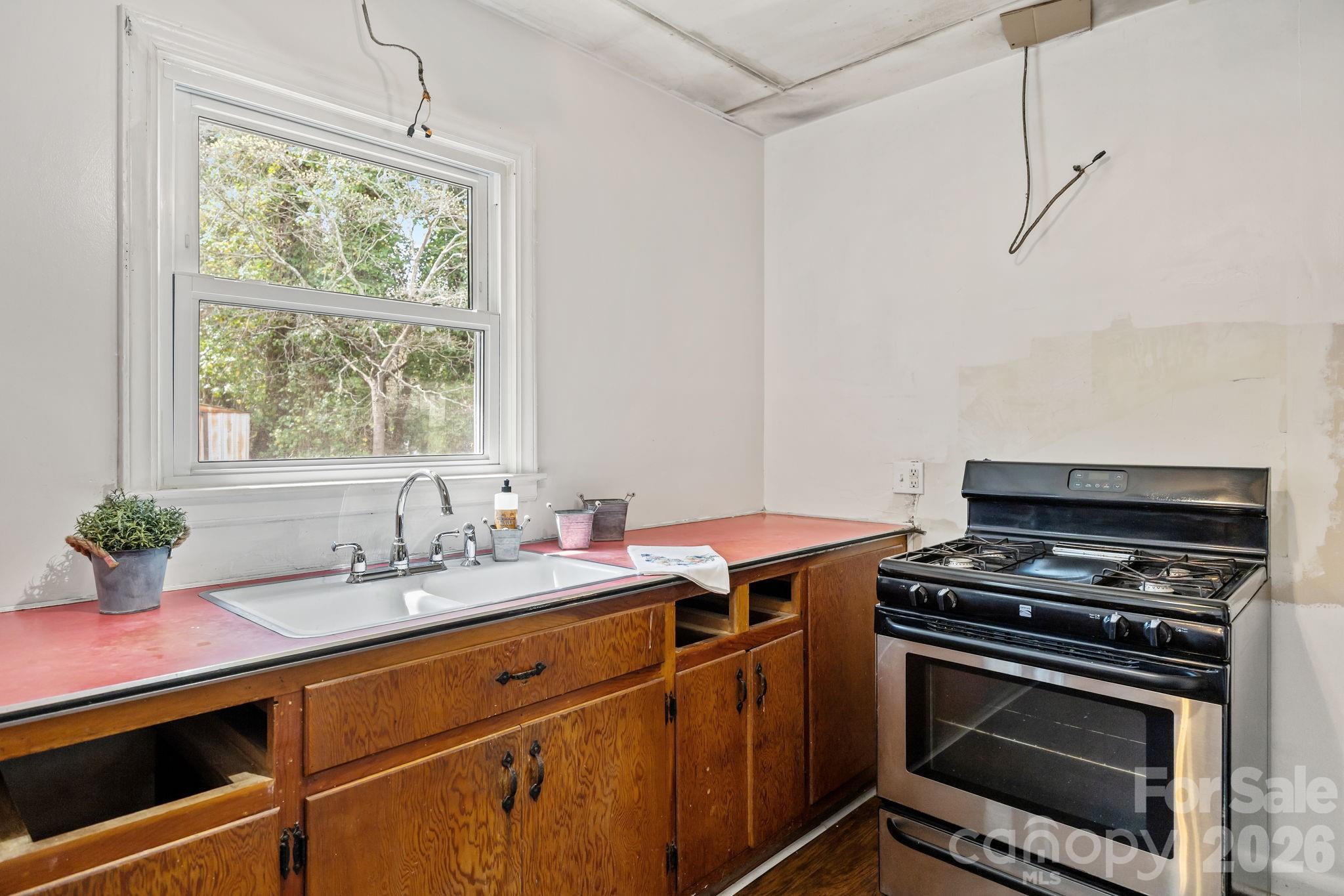 1108 Dartmouth Avenue — High Point