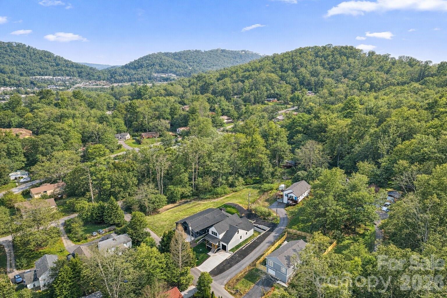 10 Overlook Place — Asheville