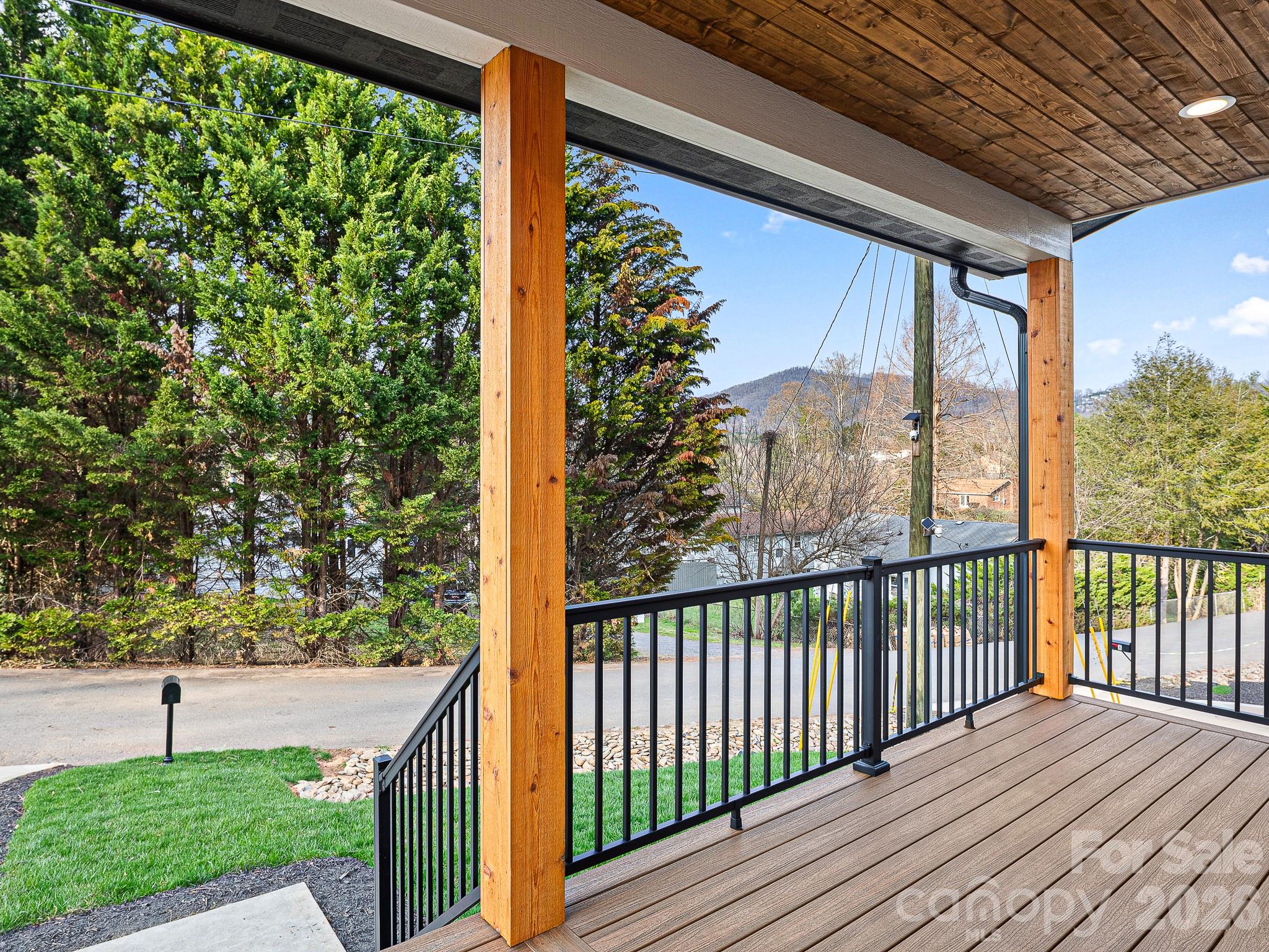 10 Overlook Place — Asheville