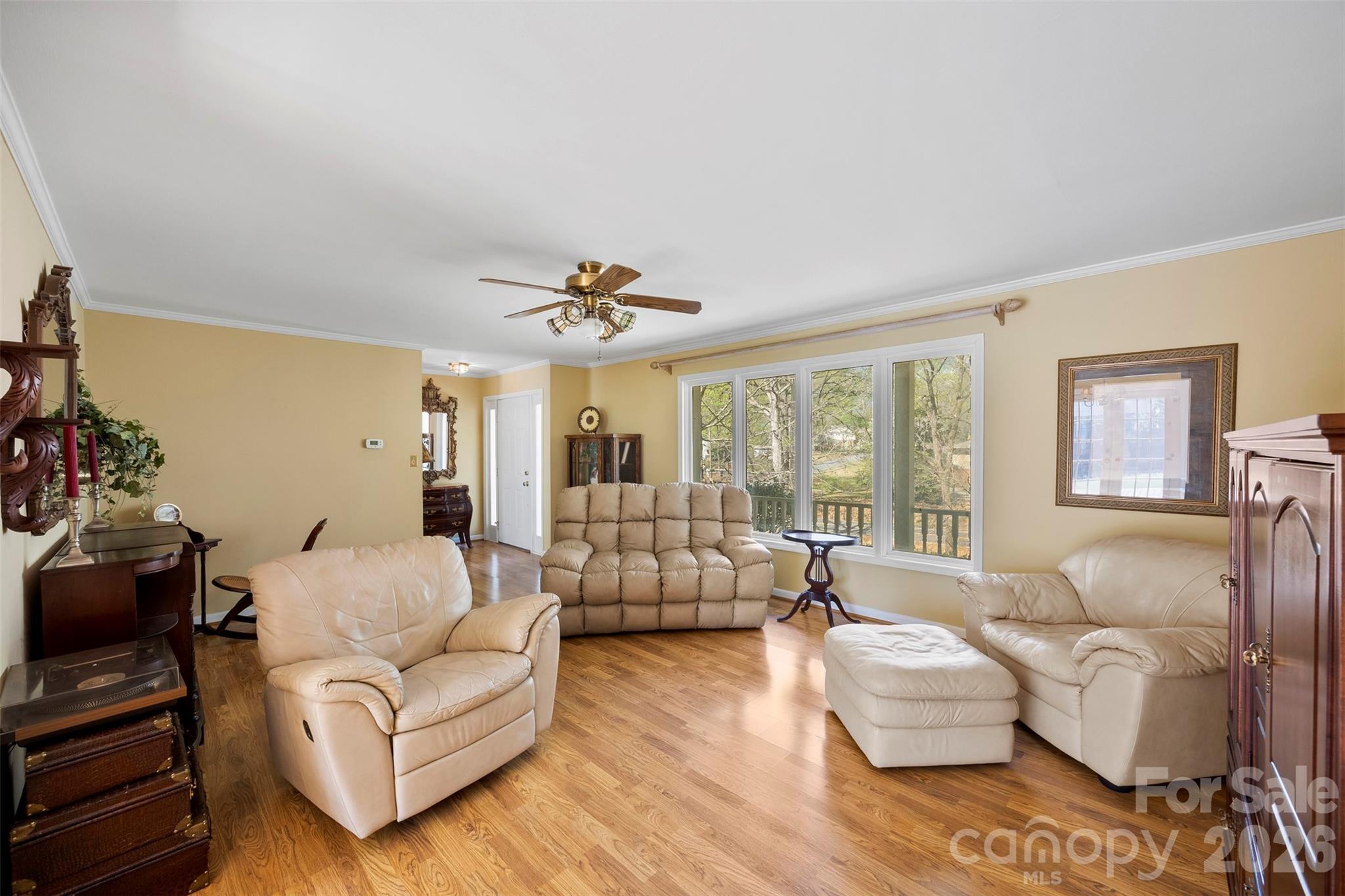 501 Mountainbrook Road — Lancaster