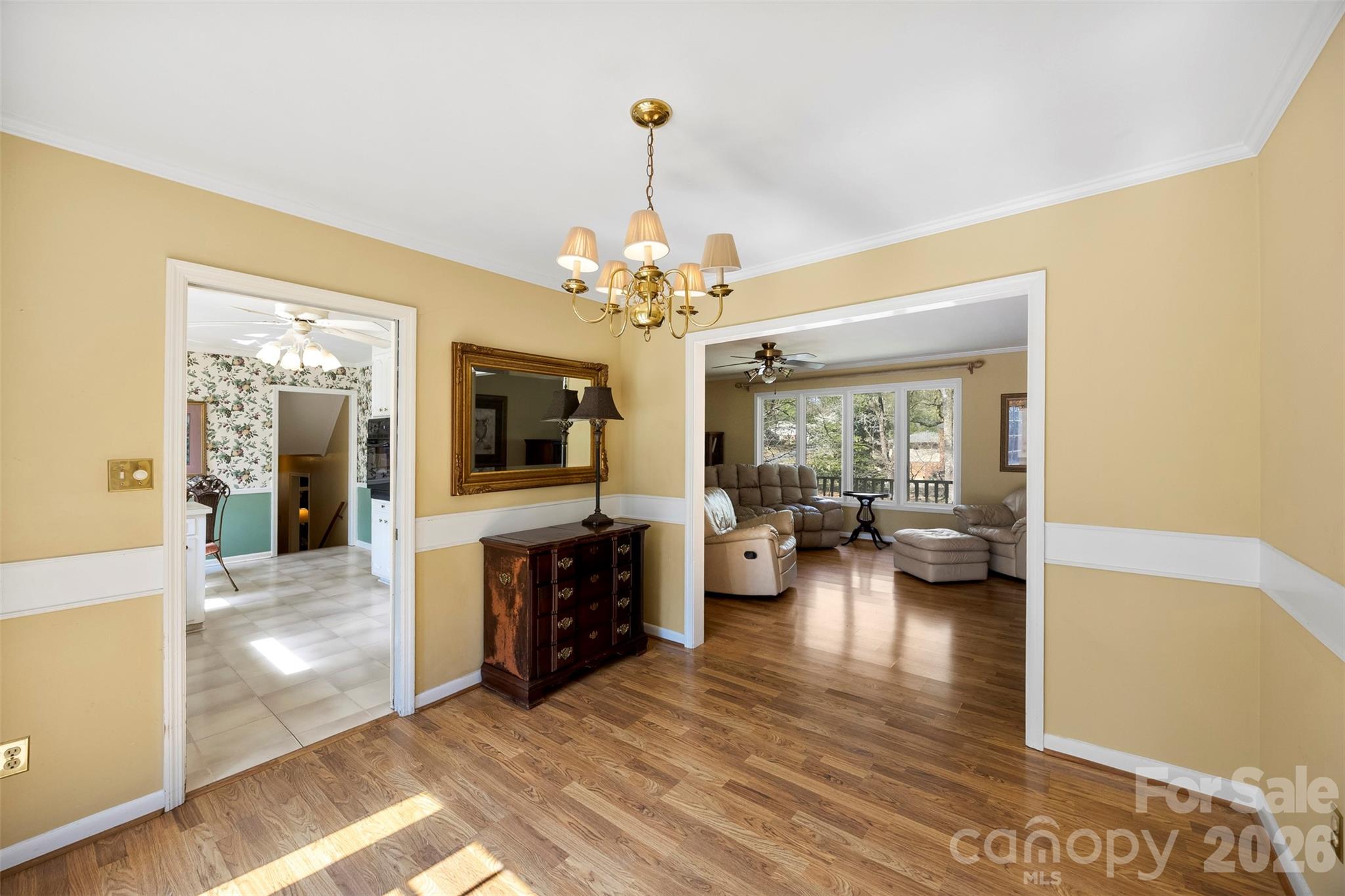501 Mountainbrook Road — Lancaster