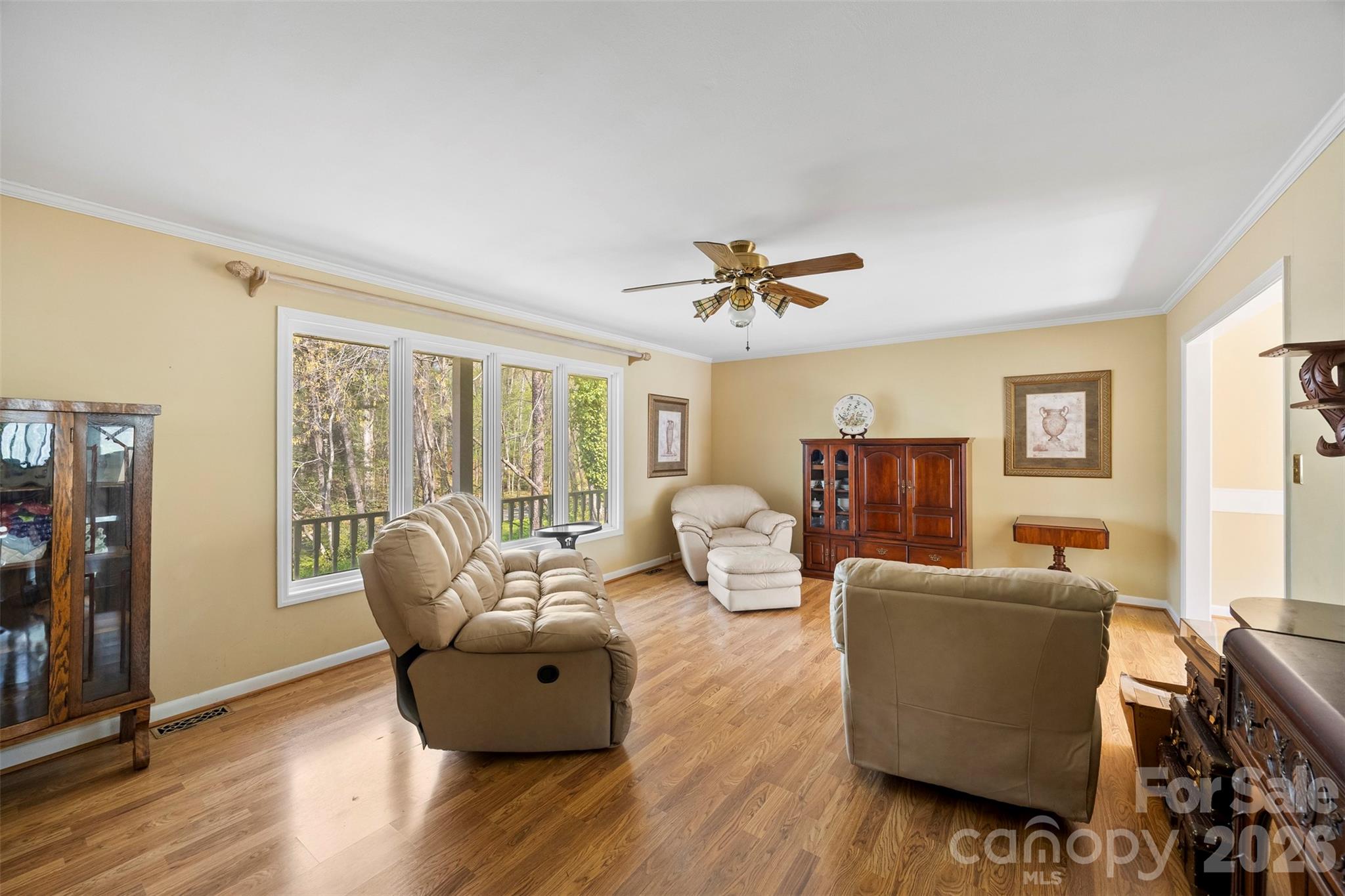 501 Mountainbrook Road — Lancaster
