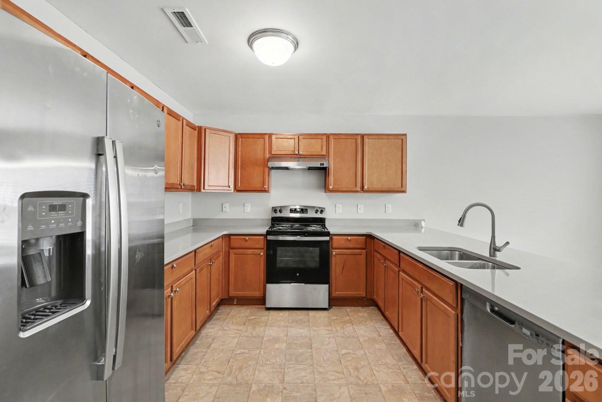 999 Ramsgate Drive SW — Concord