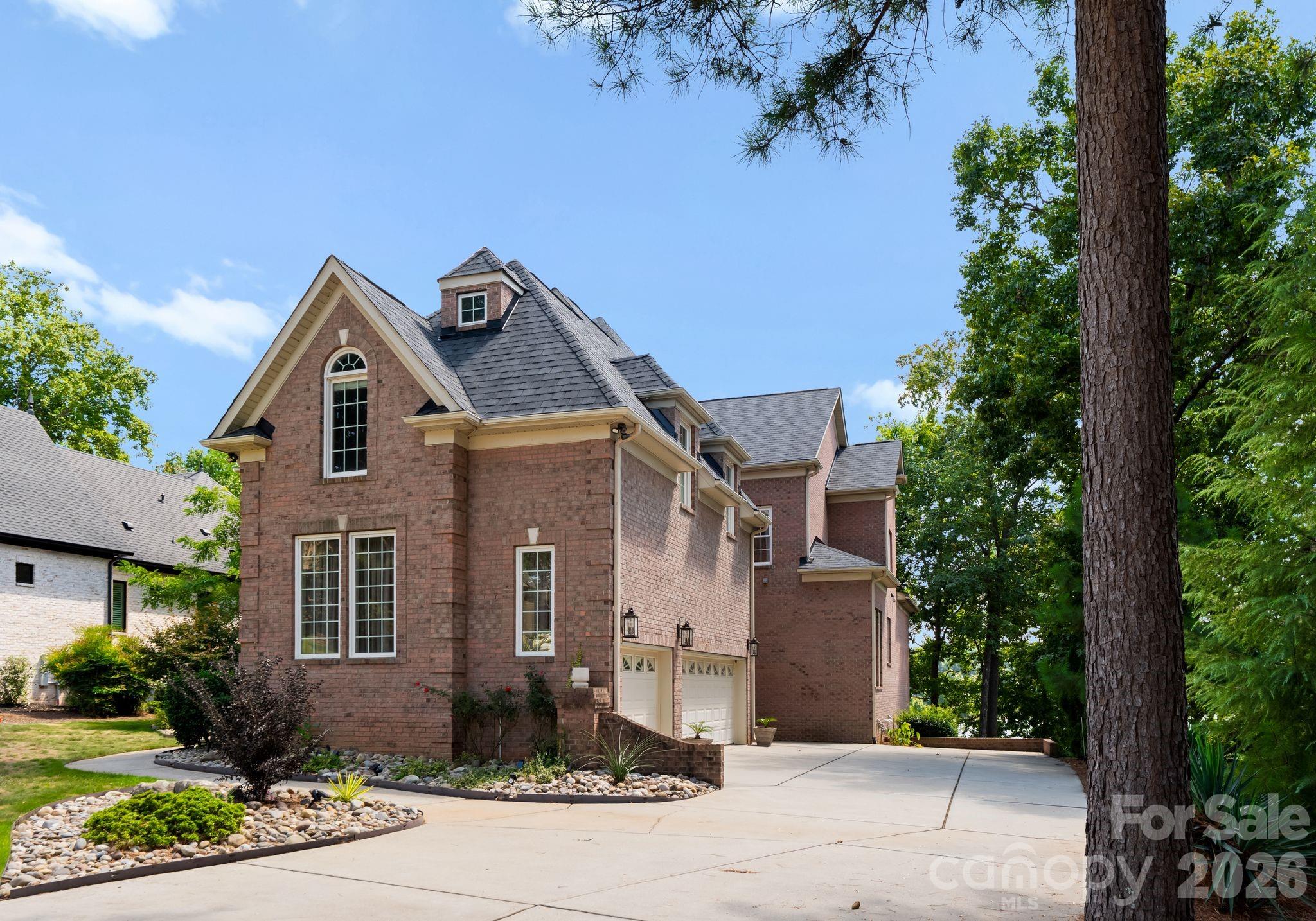 3251 Lake Pointe Drive — Belmont