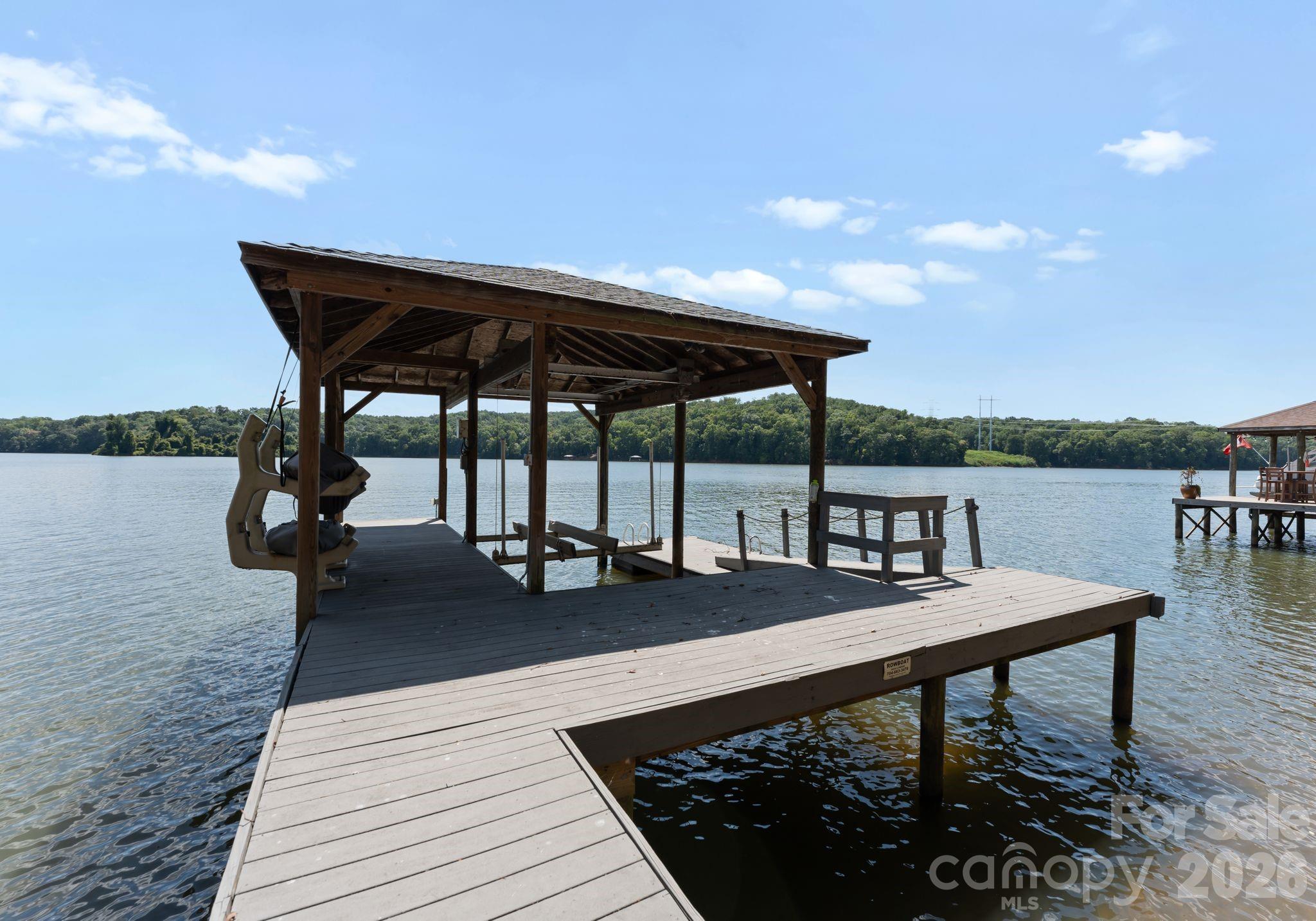 3251 Lake Pointe Drive — Belmont