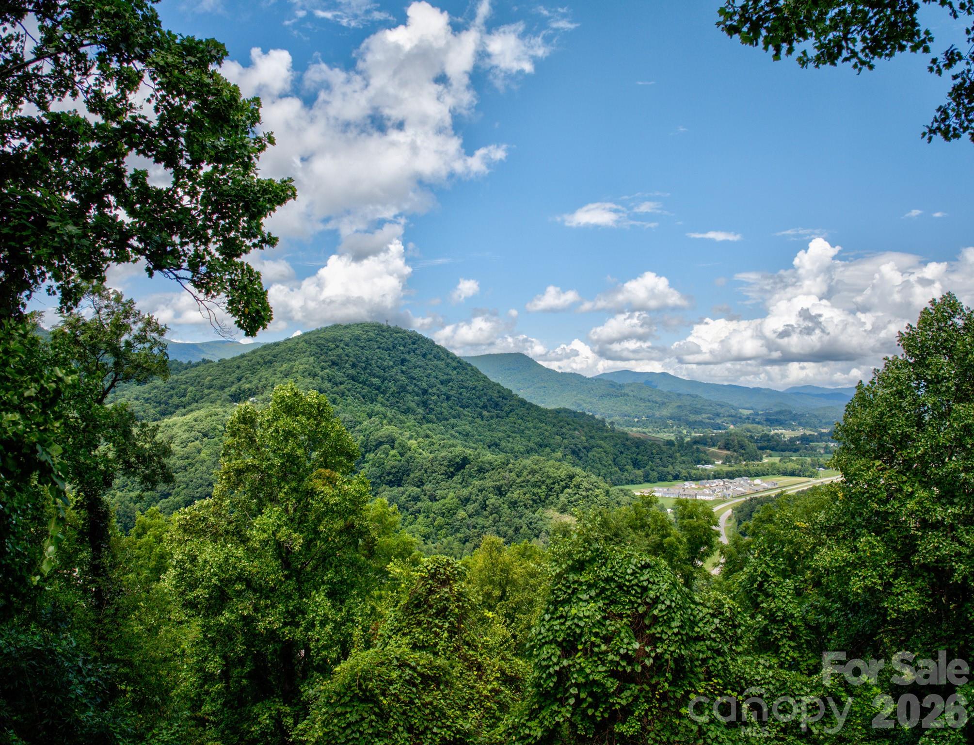 612 Whispering Winds Road — Waynesville