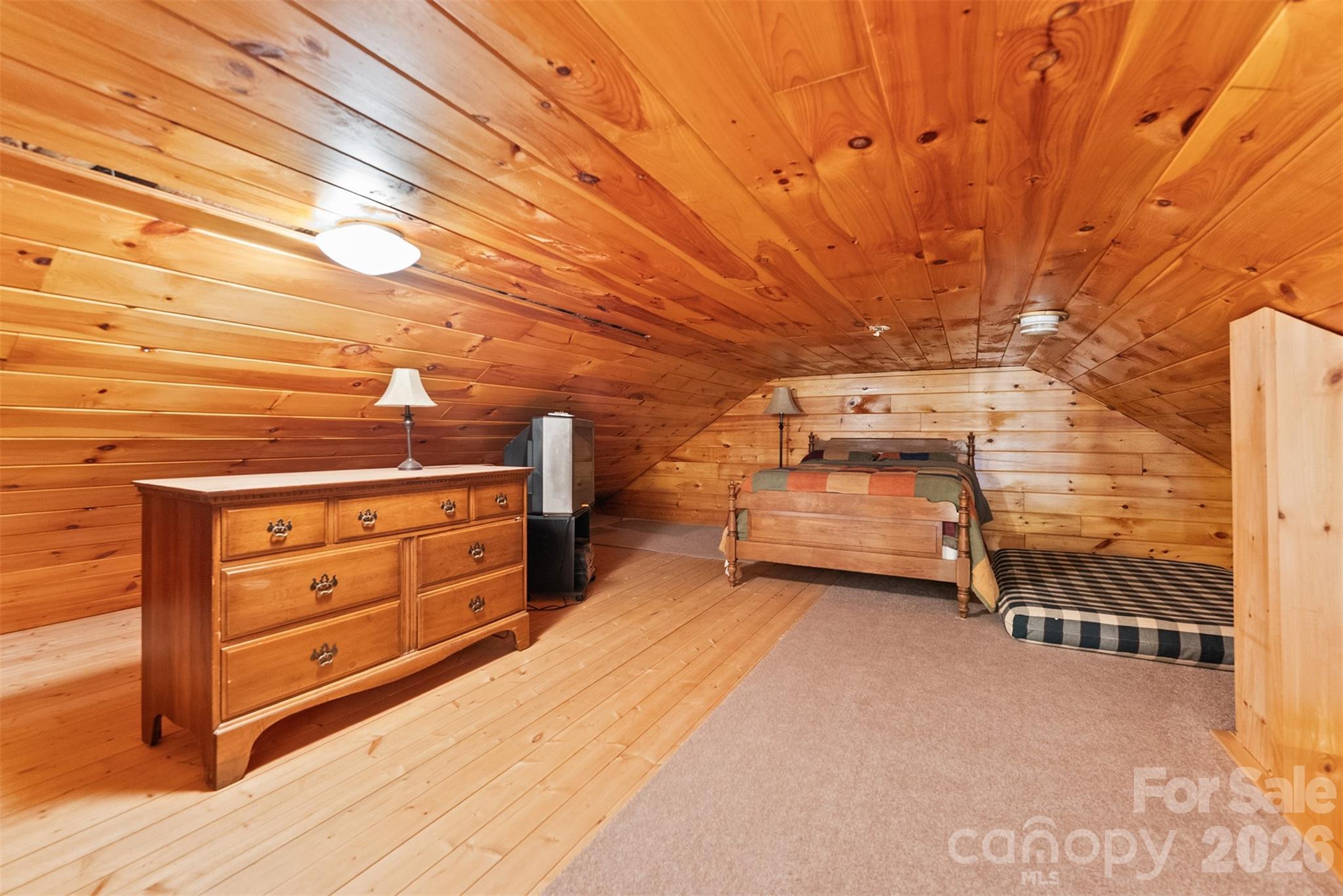 612 Whispering Winds Road — Waynesville