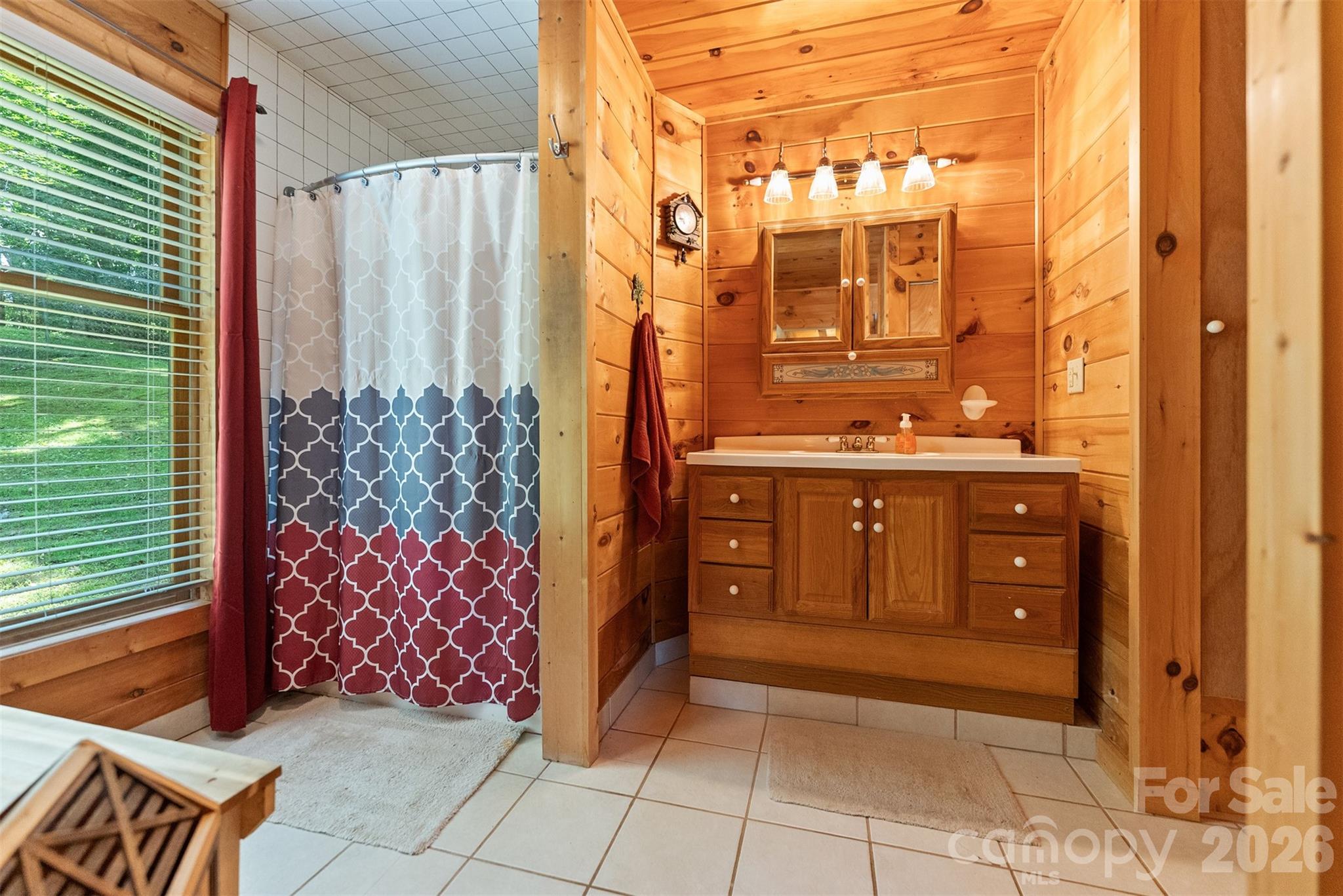 612 Whispering Winds Road — Waynesville