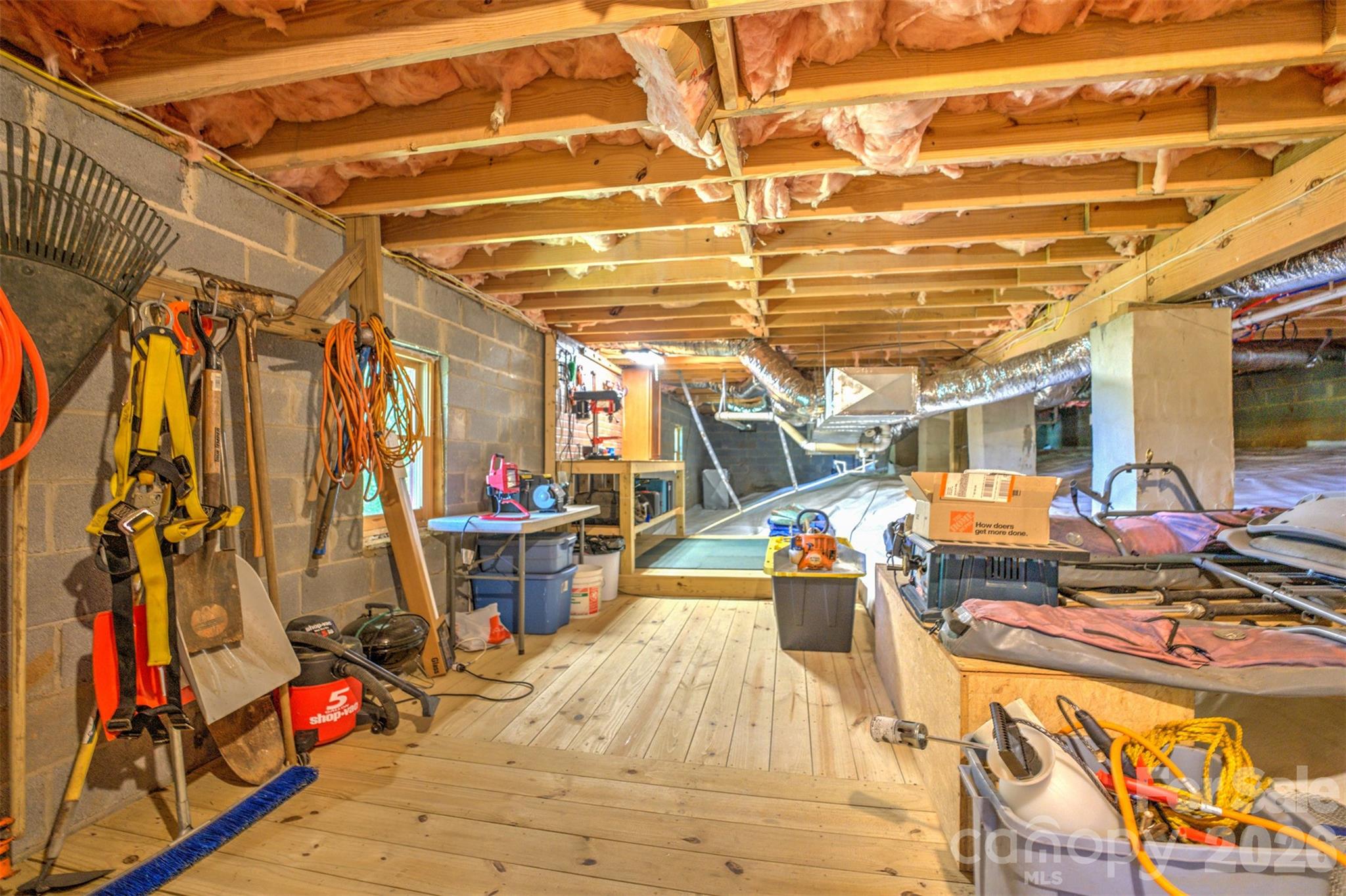 612 Whispering Winds Road — Waynesville