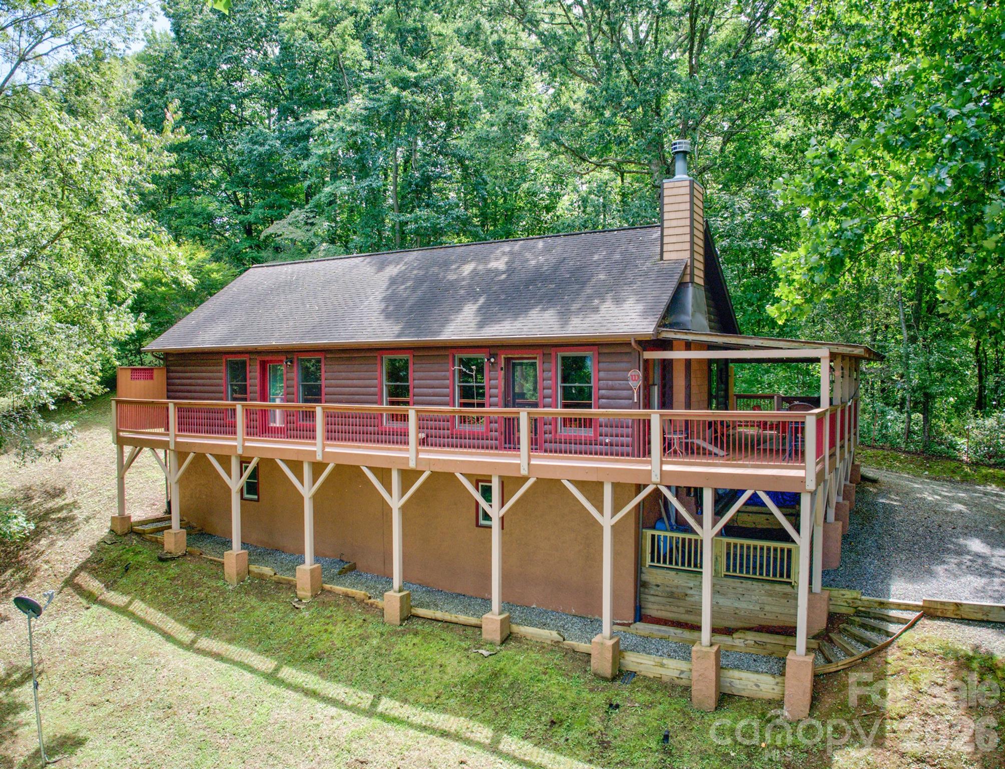 612 Whispering Winds Road — Waynesville