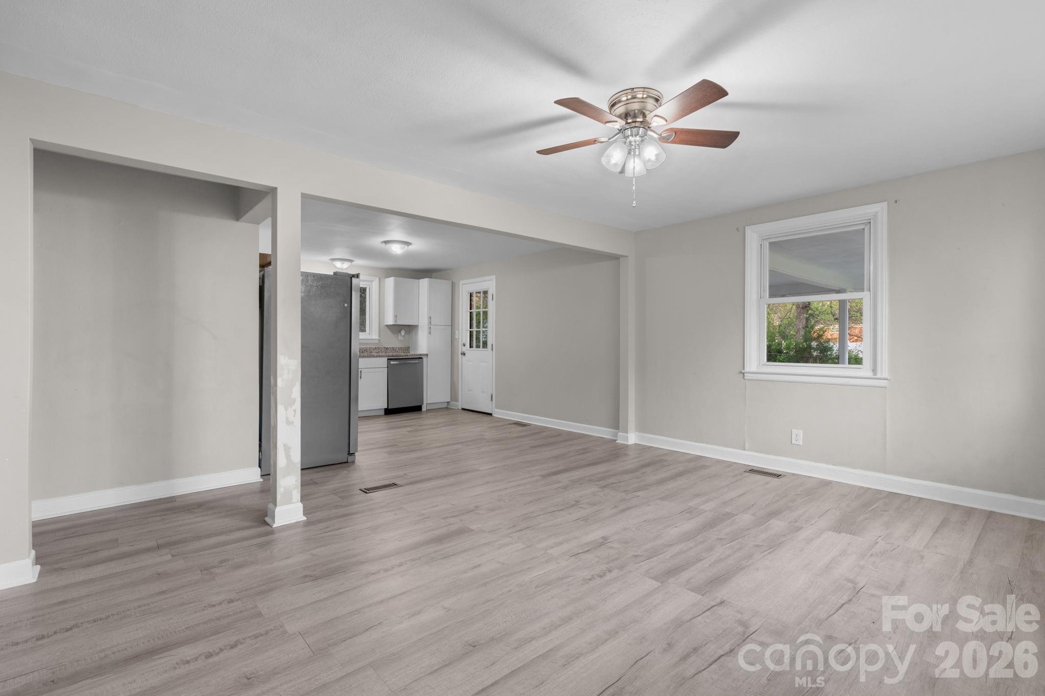 3502 1st Avenue Circle NW — Hickory