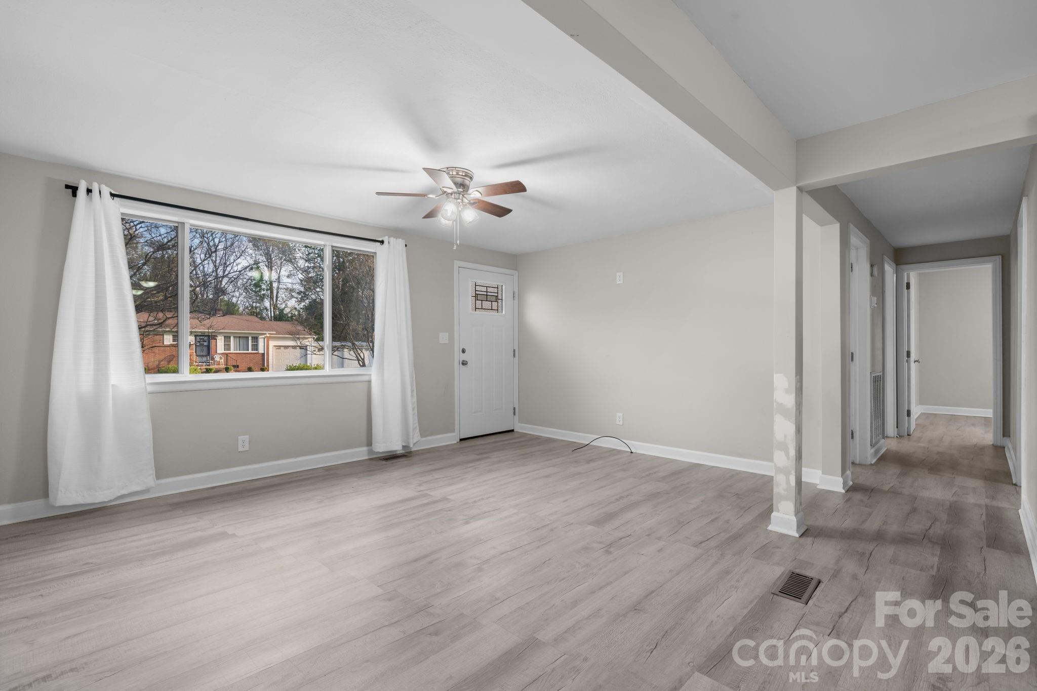 3502 1st Avenue Circle NW — Hickory