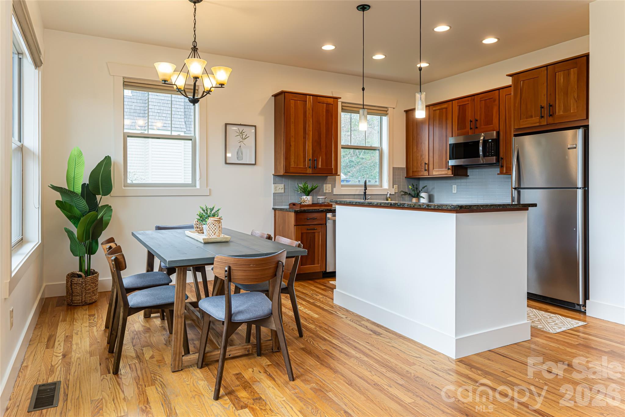 14 Sunset Drive — Asheville