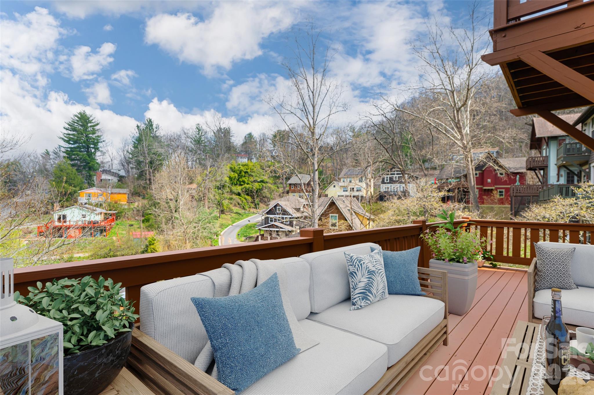 14 Sunset Drive — Asheville