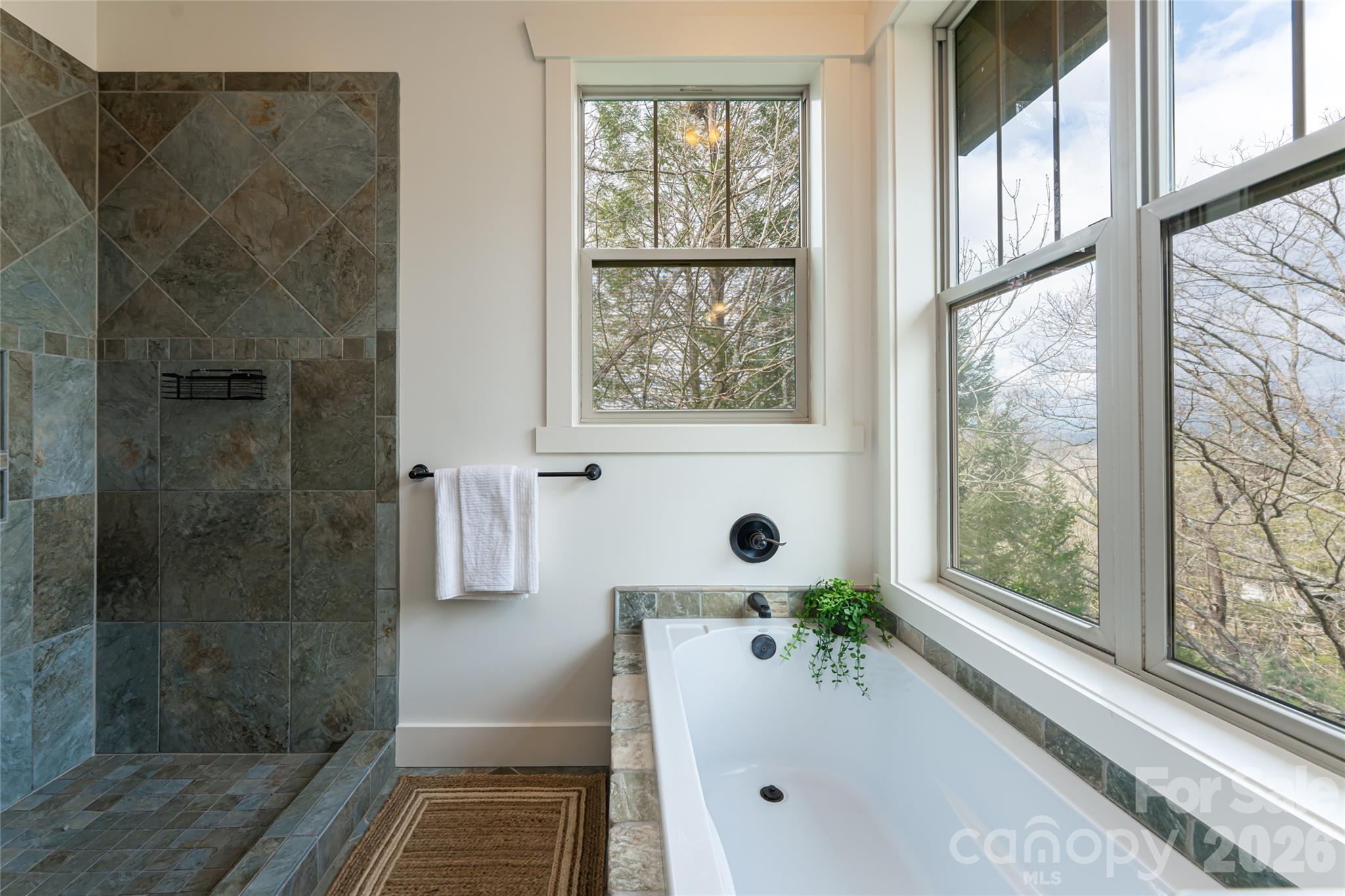 14 Sunset Drive — Asheville