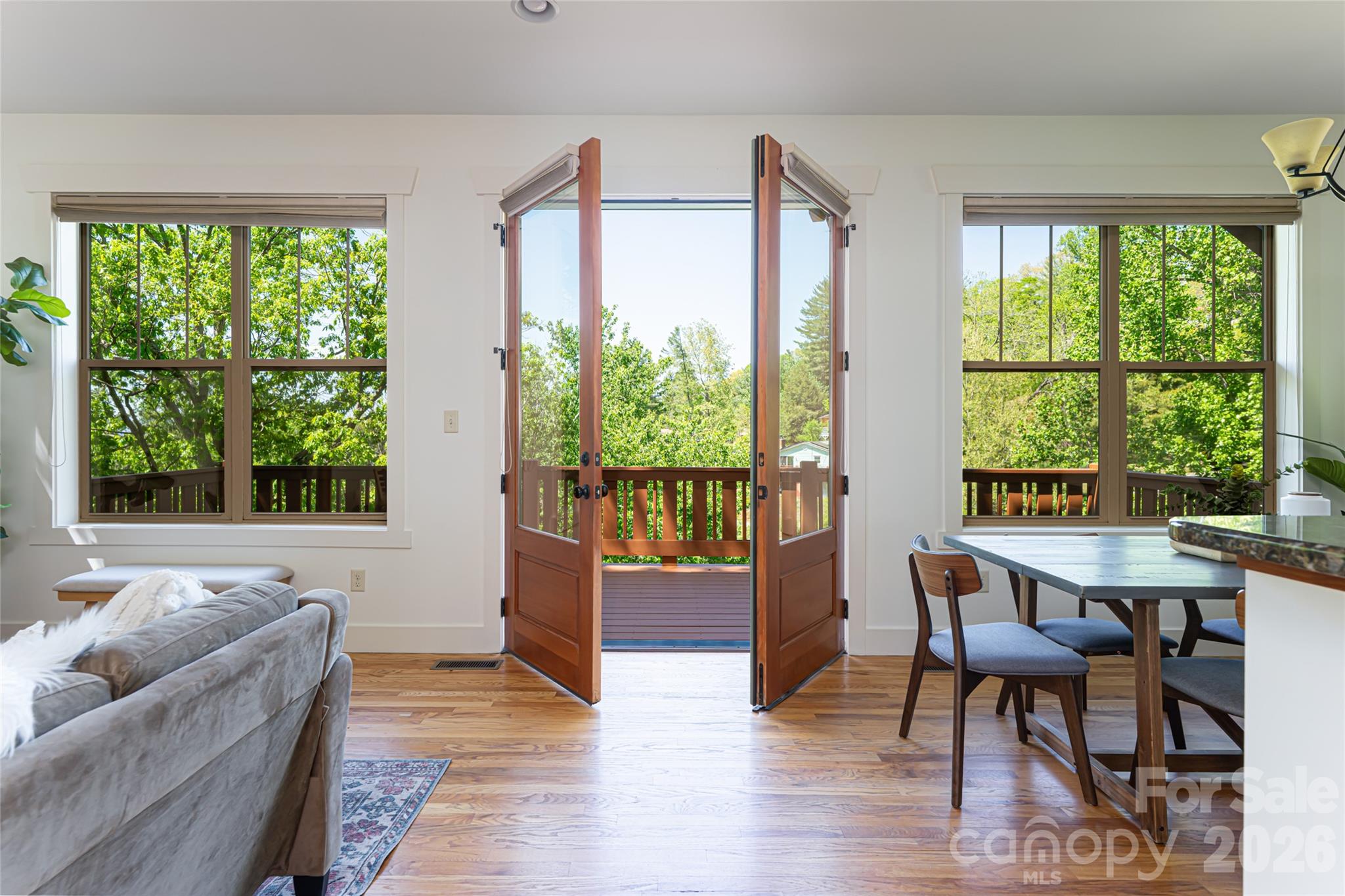 14 Sunset Drive — Asheville