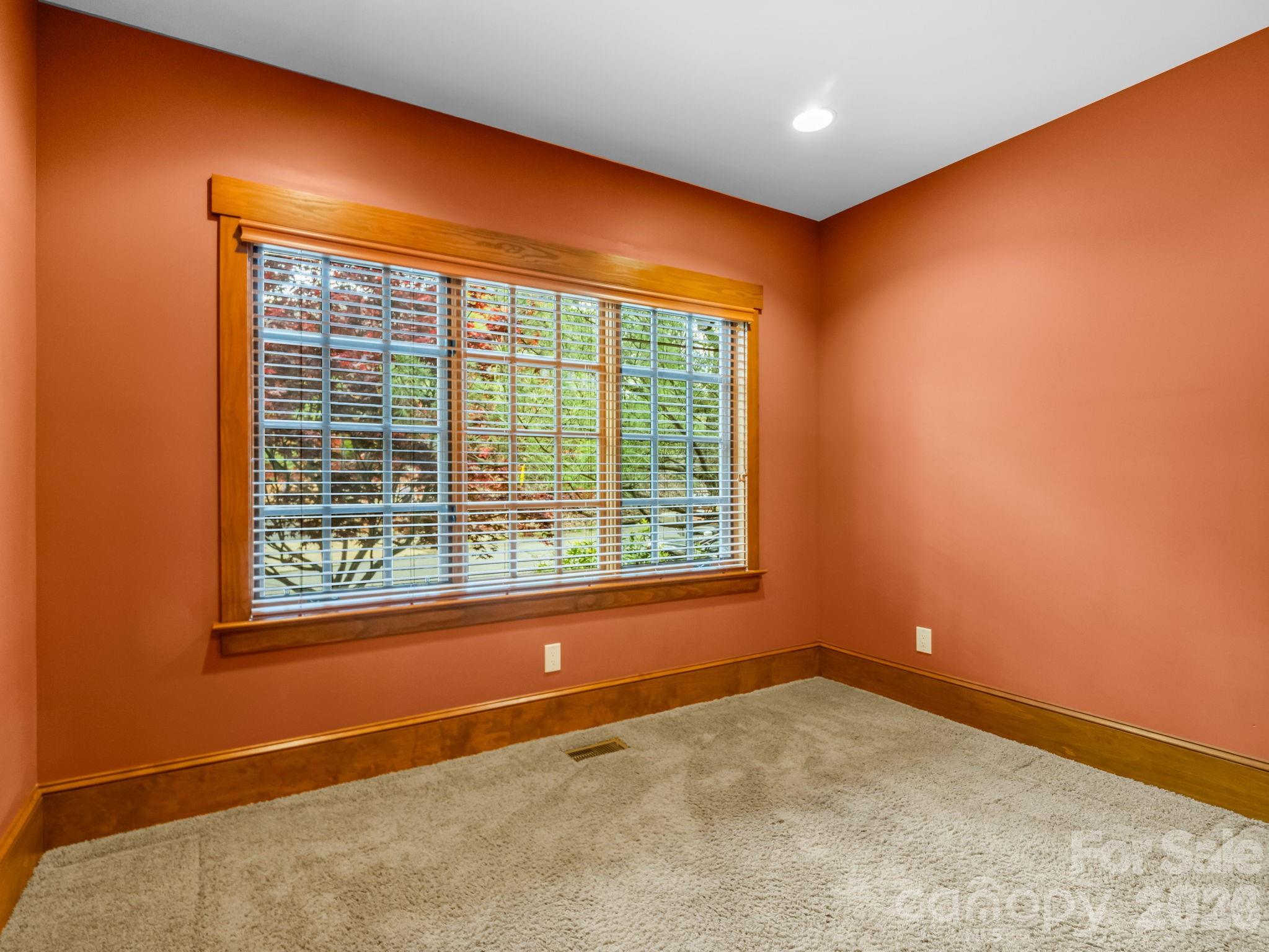 29 Crockett Ridge Road — Black Mountain