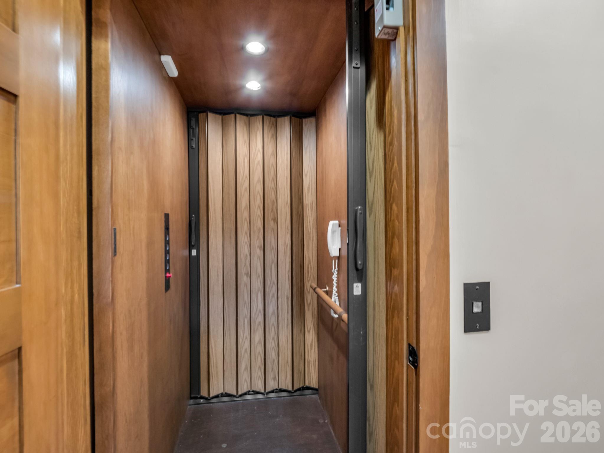 29 Crockett Ridge Road — Black Mountain