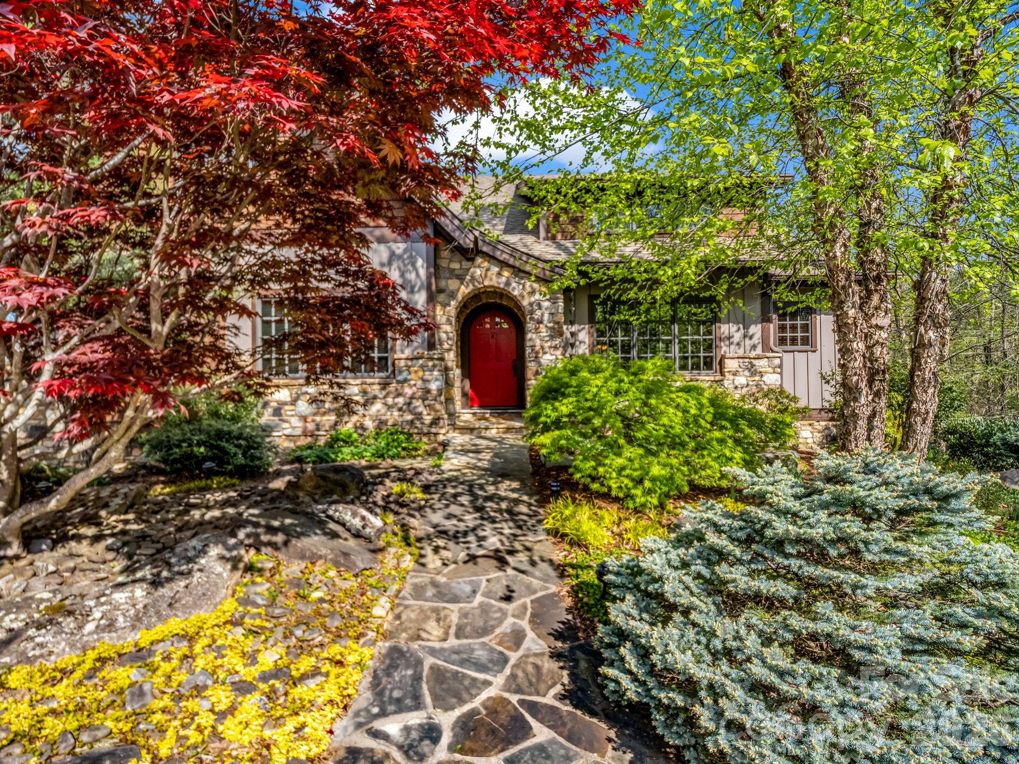 29 Crockett Ridge Road — Black Mountain