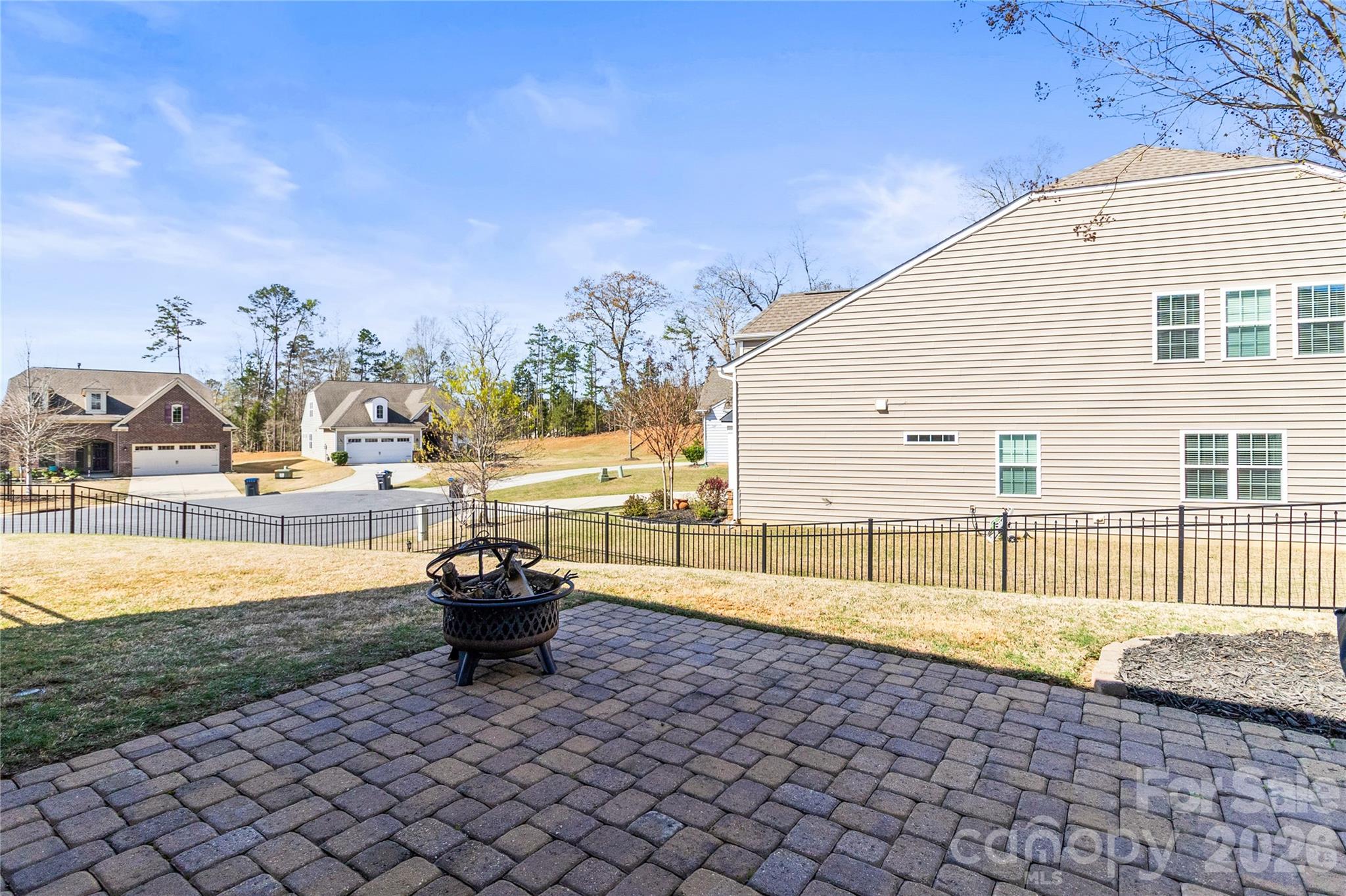 2003 Harvest Time Lane — Waxhaw