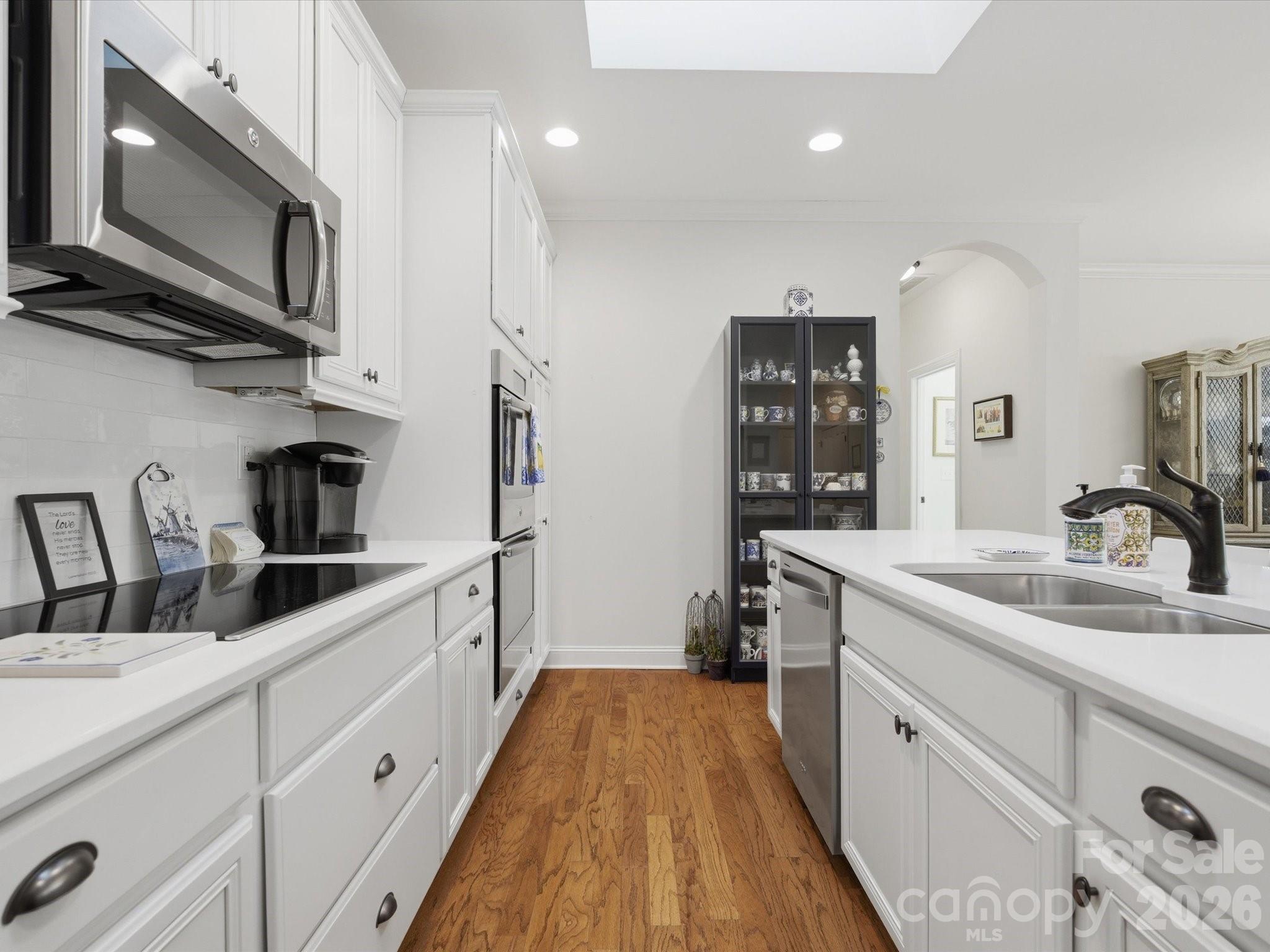 1180 Avalon Place — Matthews