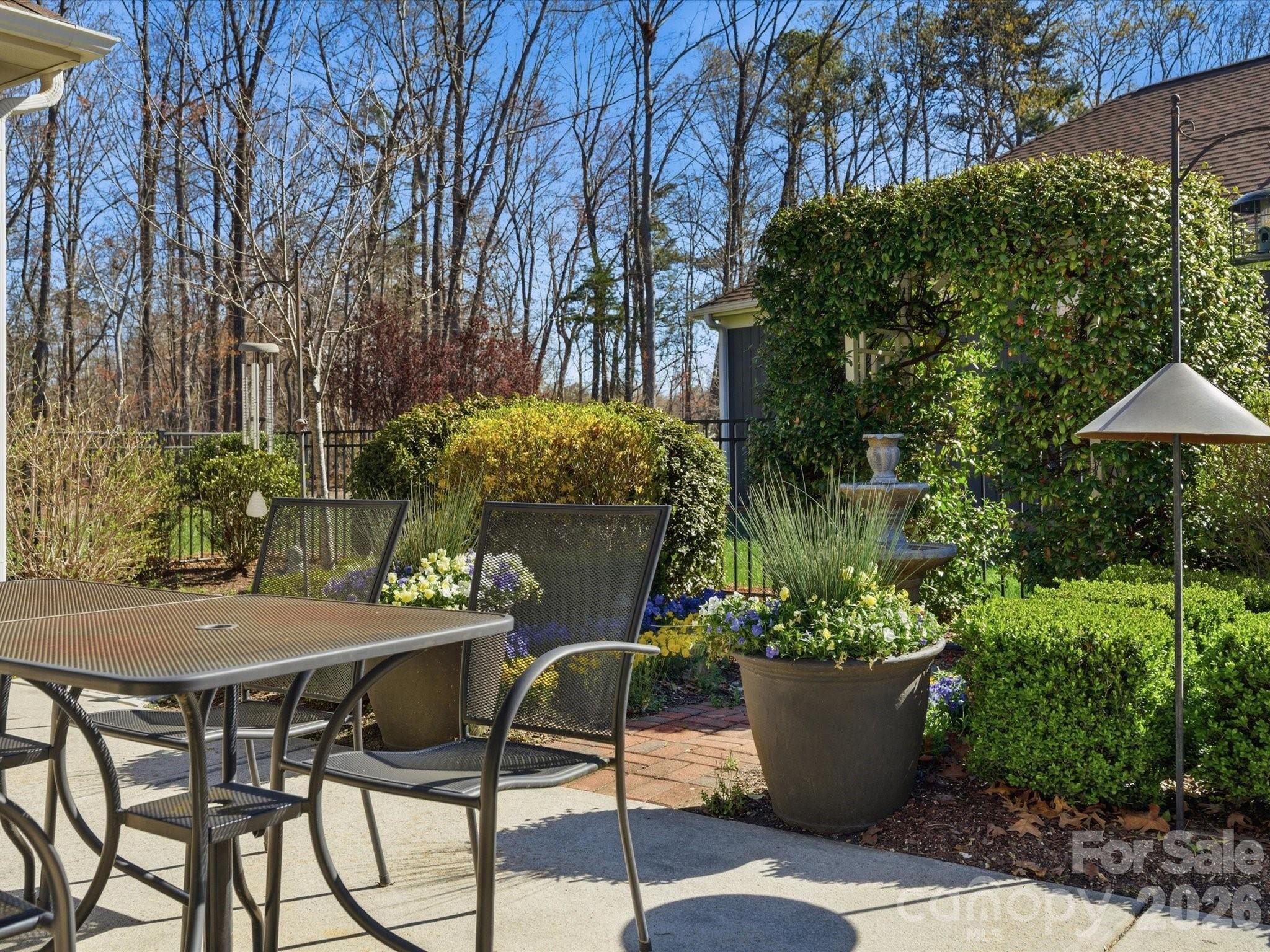 1180 Avalon Place — Matthews