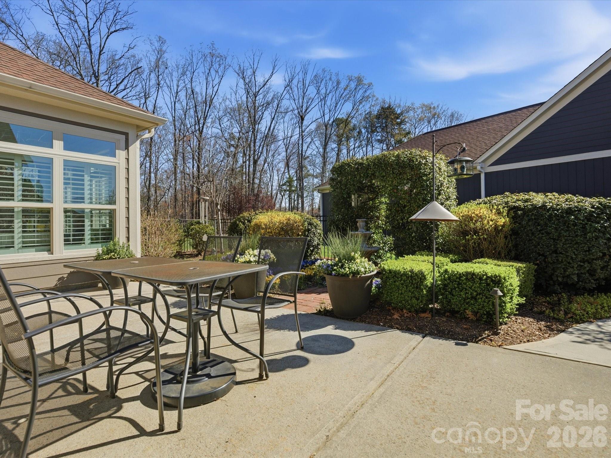 1180 Avalon Place — Matthews