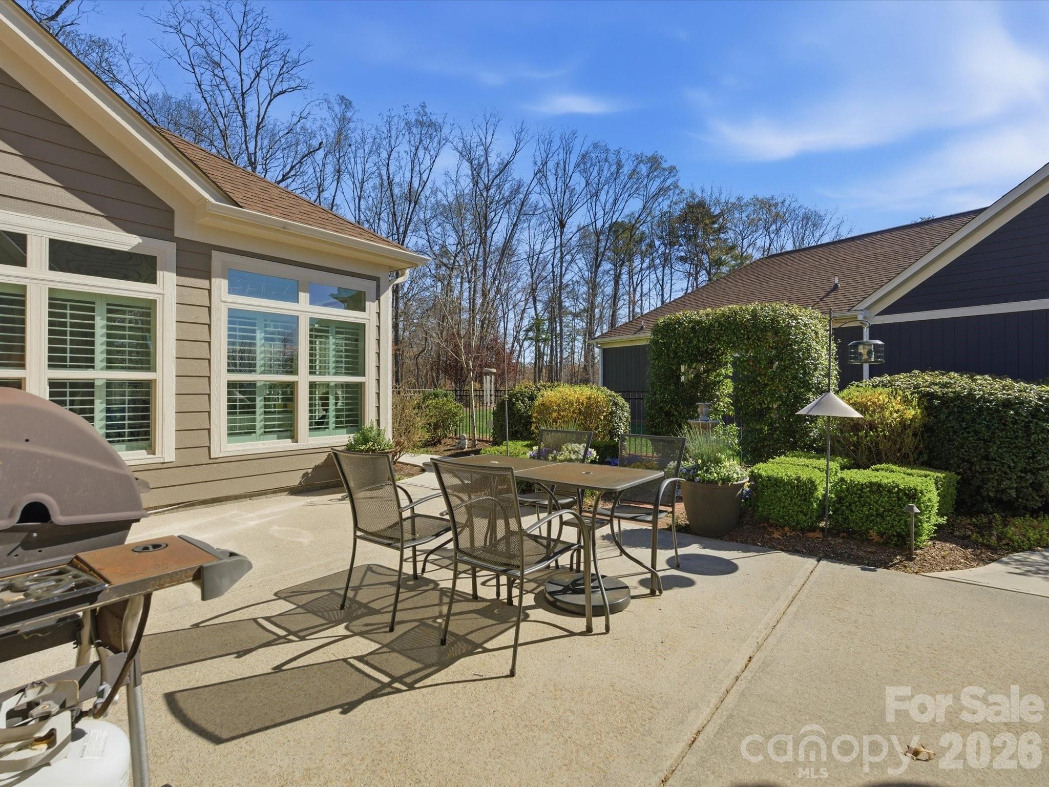 1180 Avalon Place — Matthews