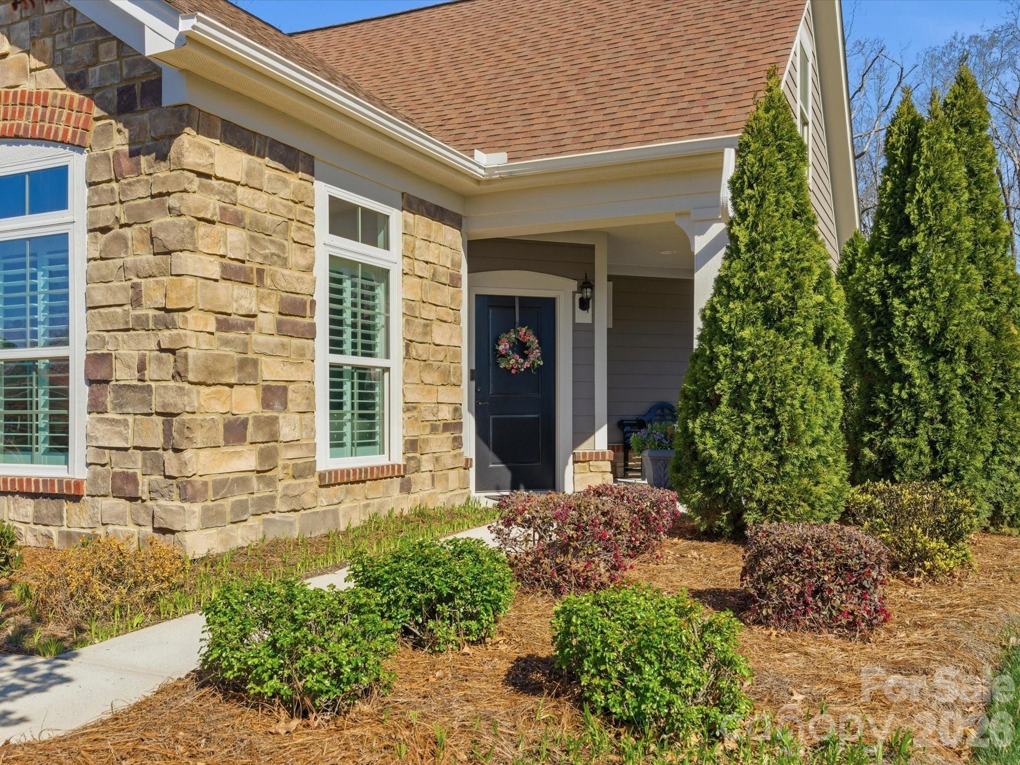 1180 Avalon Place — Matthews