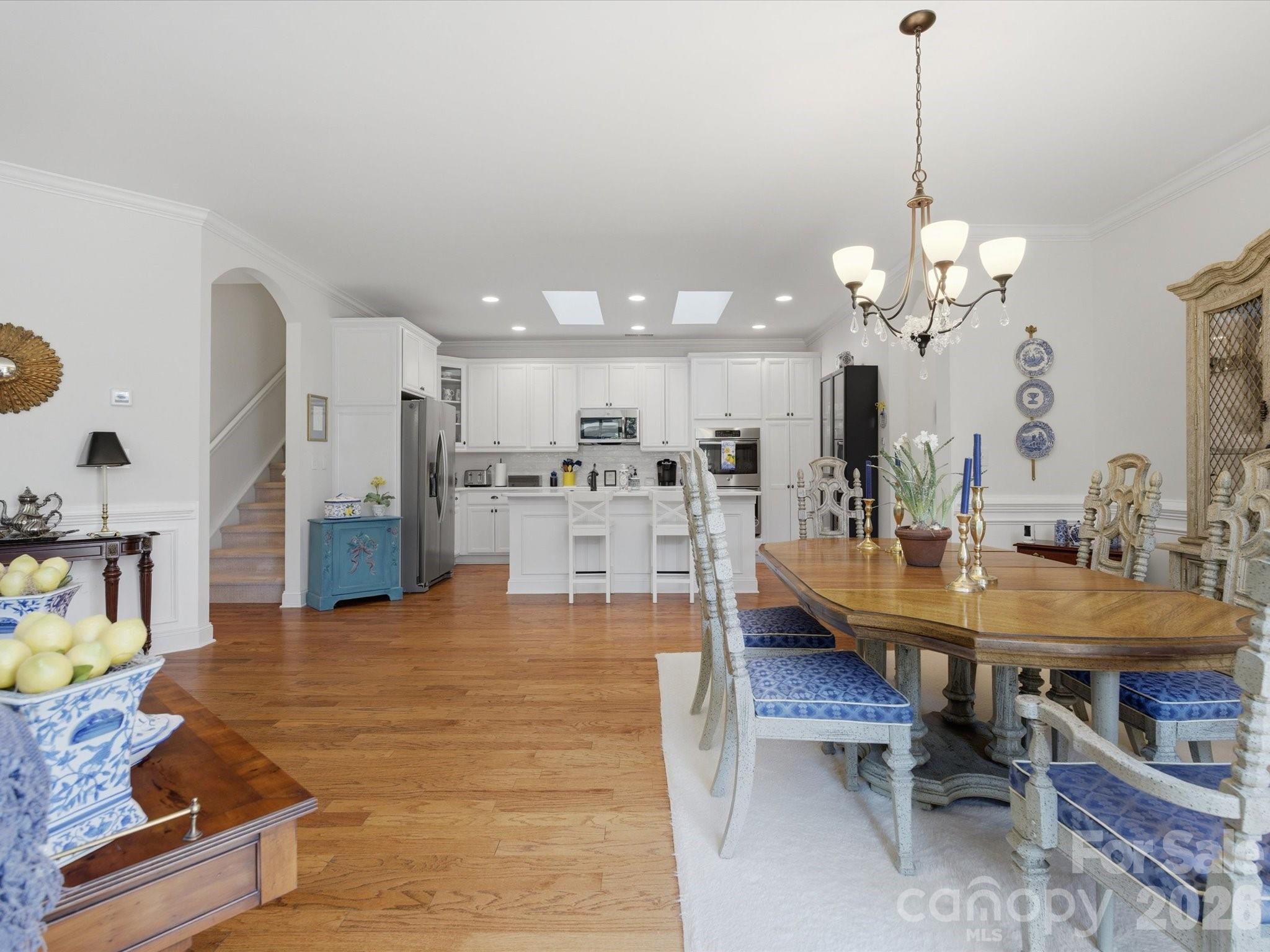 1180 Avalon Place — Matthews
