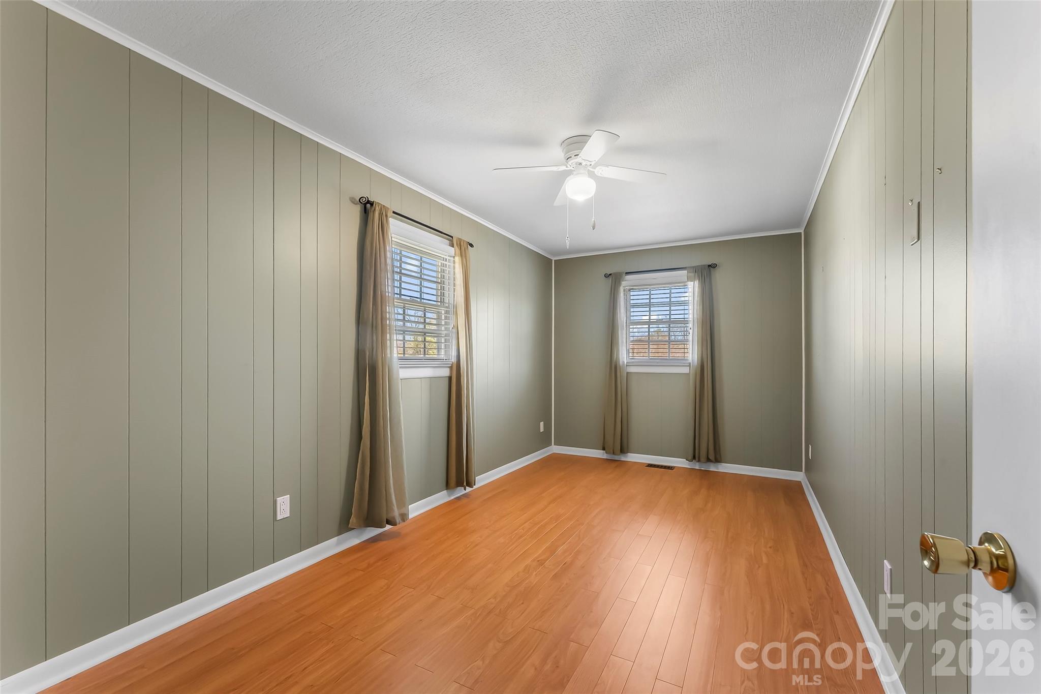 10 Woodmont Drive — Asheville