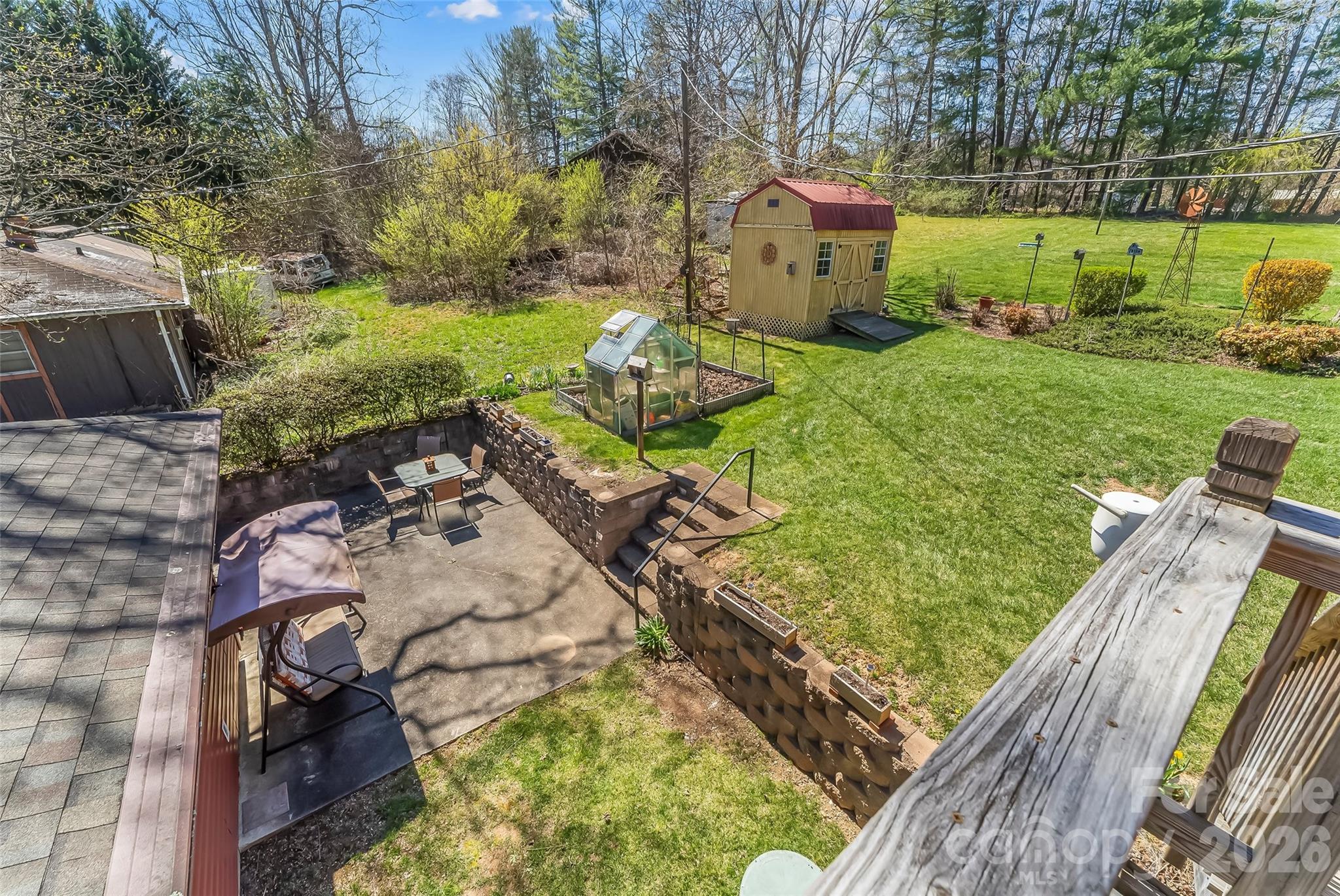 10 Woodmont Drive — Asheville